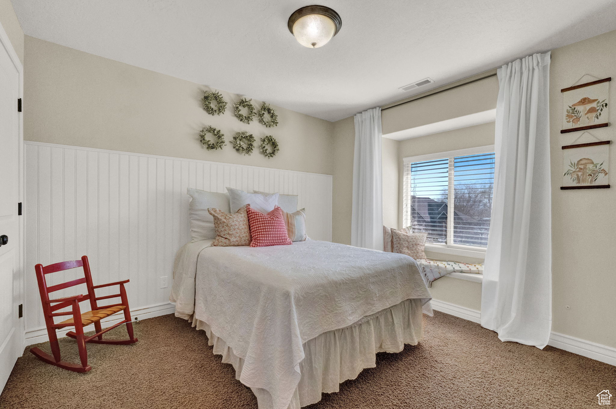 386 N KIMBERLY CIR