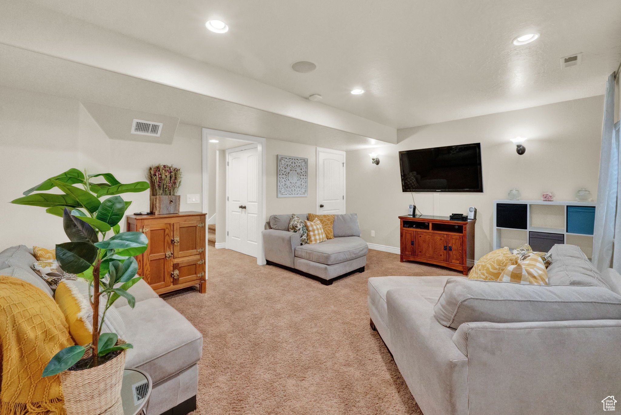 386 N KIMBERLY CIR