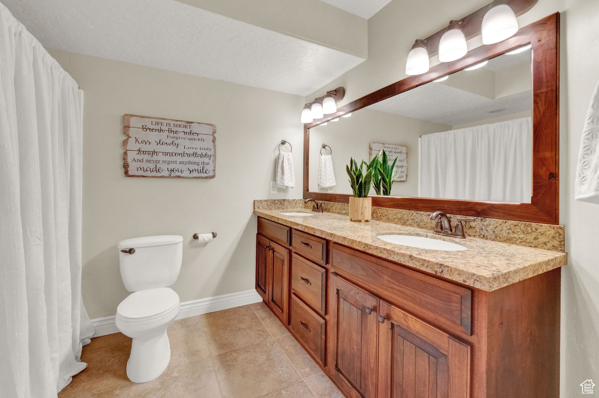 386 N KIMBERLY CIR