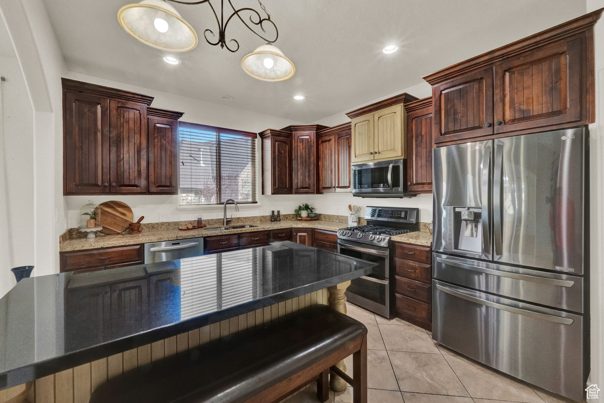 386 N KIMBERLY CIR