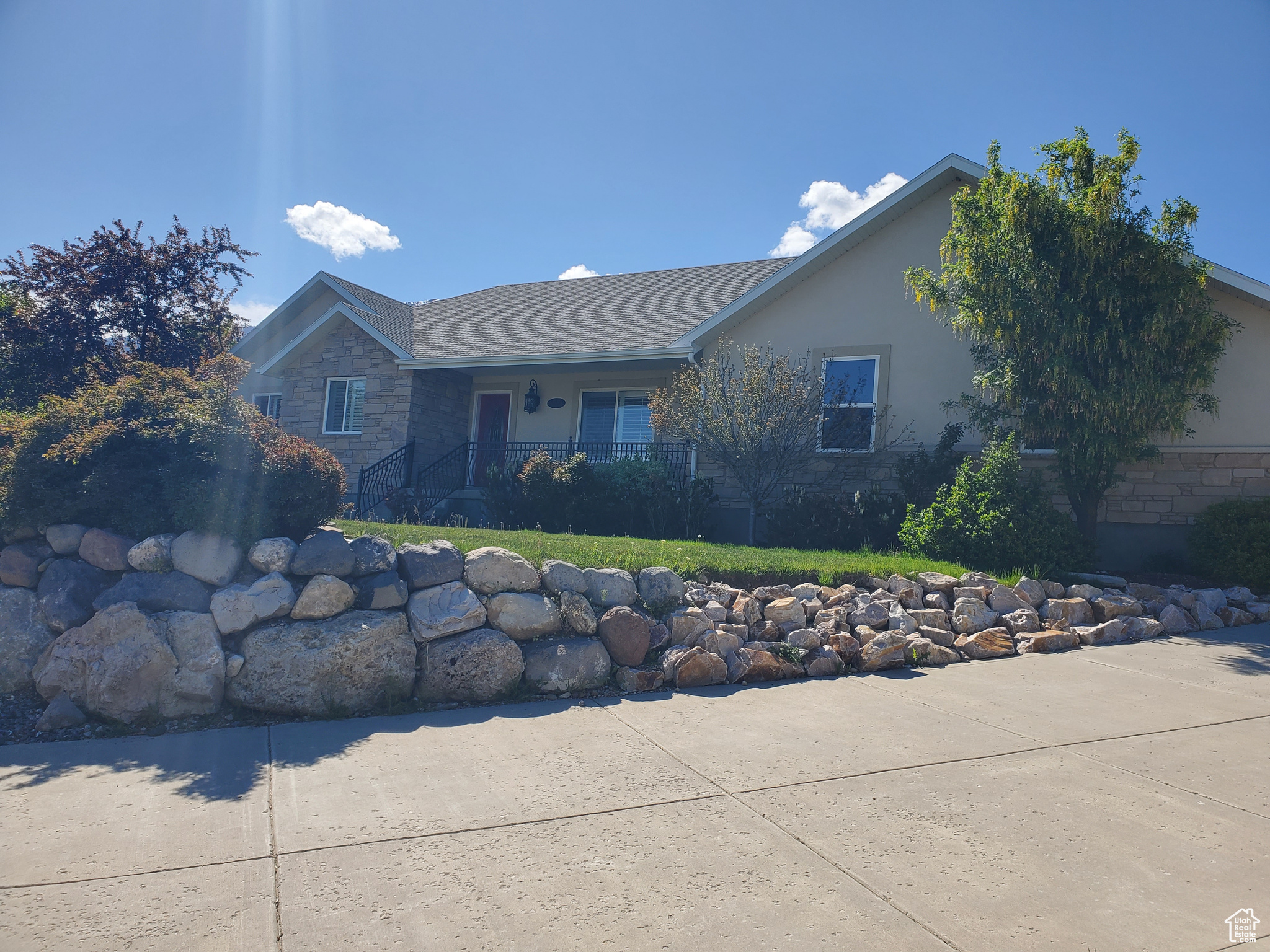 97 W OLYMPIC LN