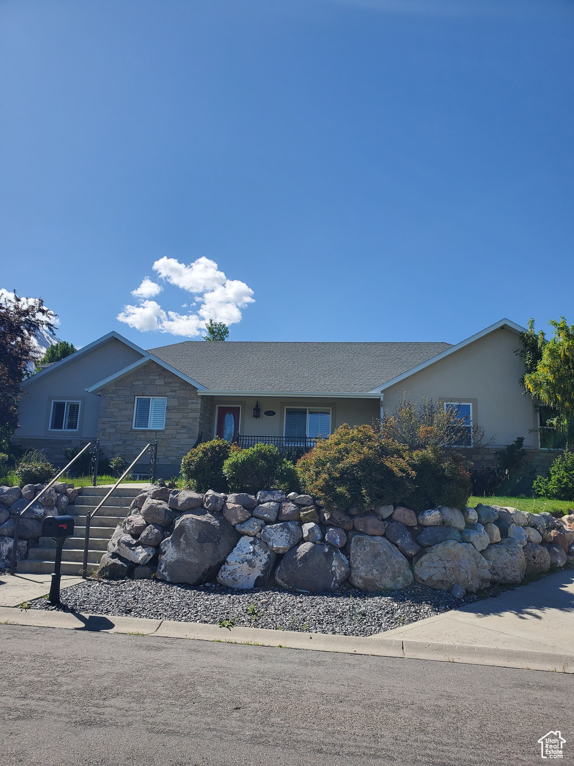 97 W OLYMPIC LN