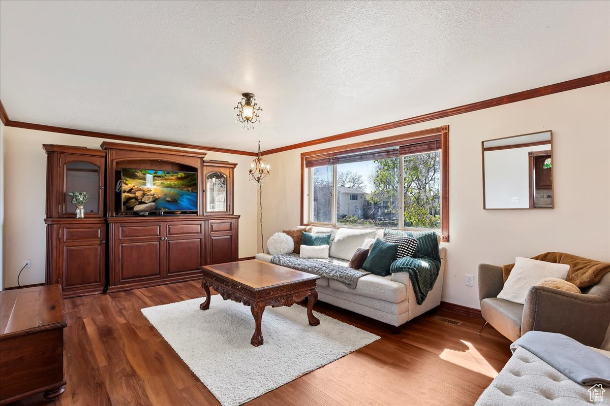 1426 N 4250 W