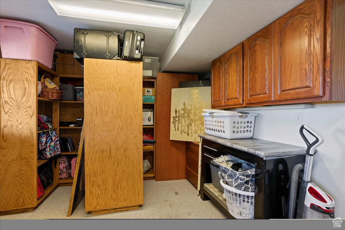 1426 N 4250 W