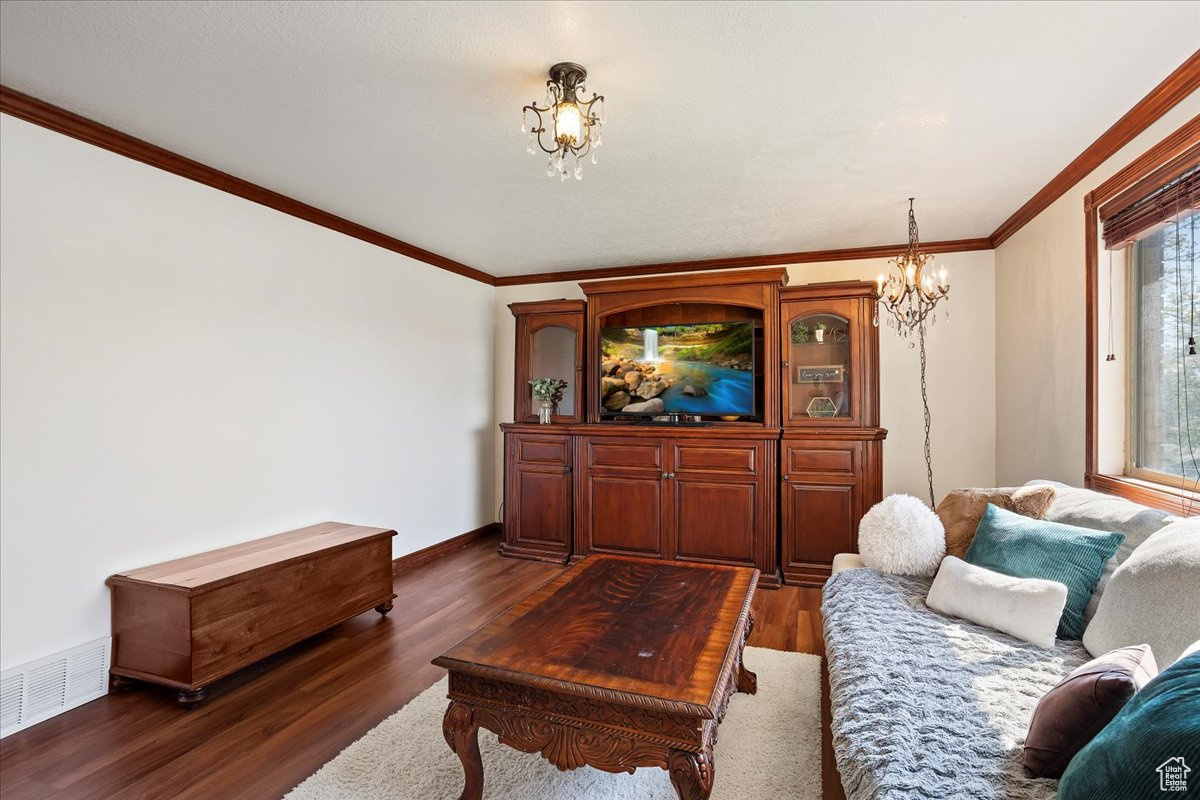1426 N 4250 W