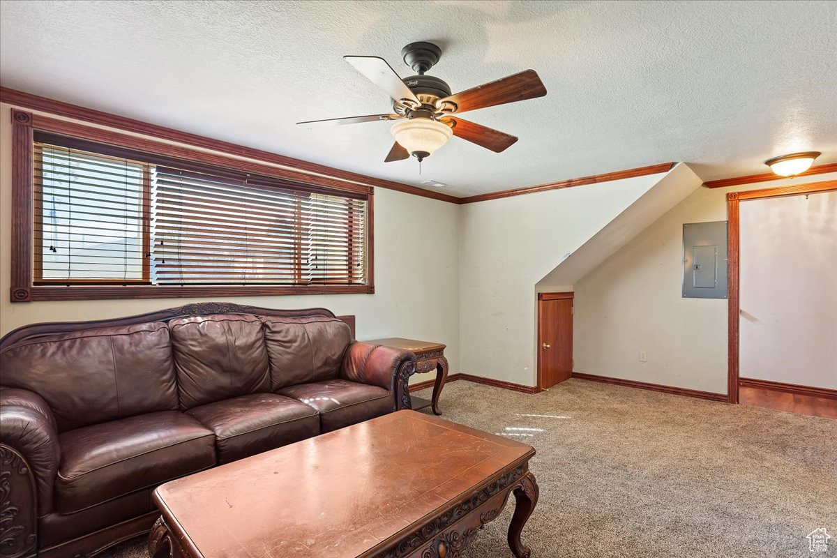 1426 N 4250 W