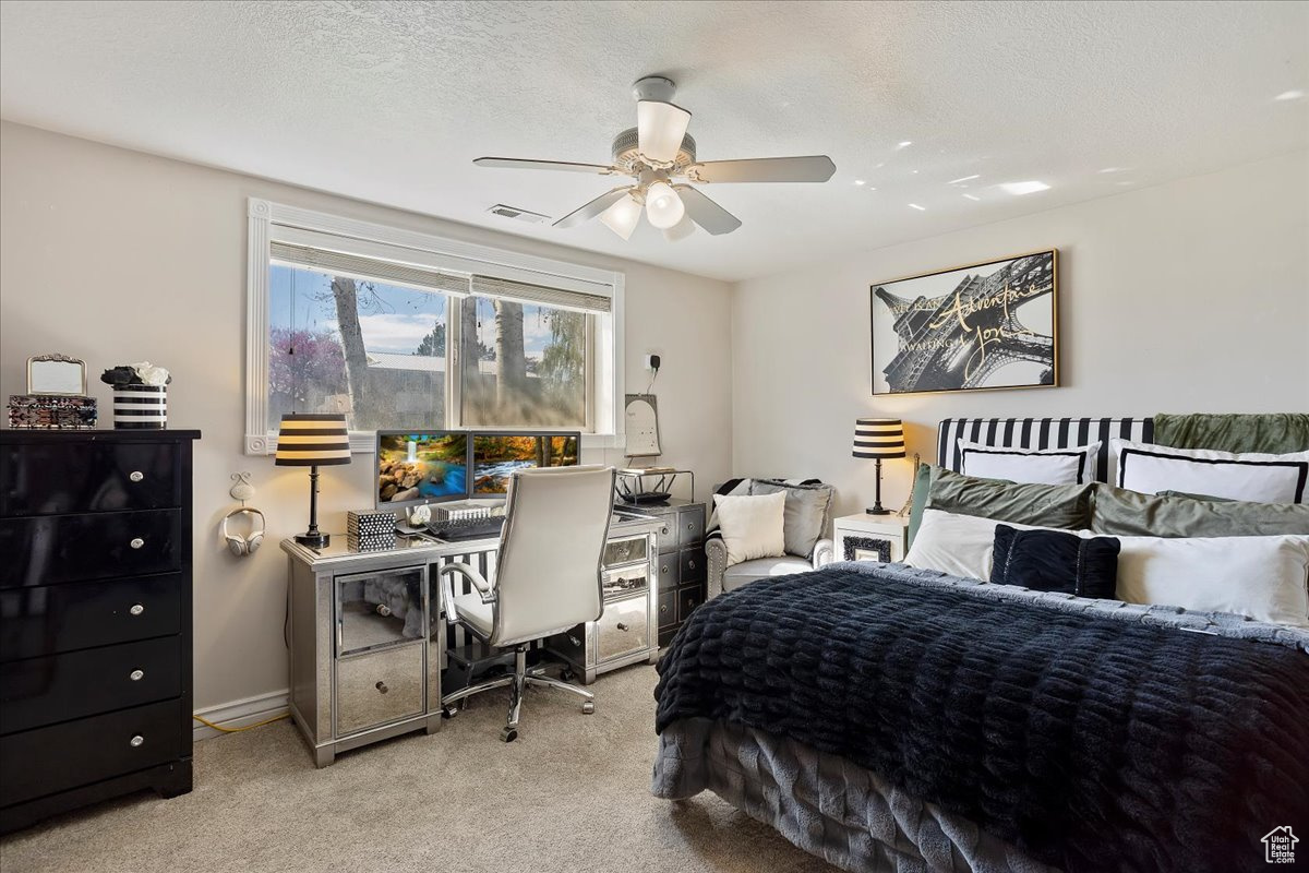 1426 N 4250 W