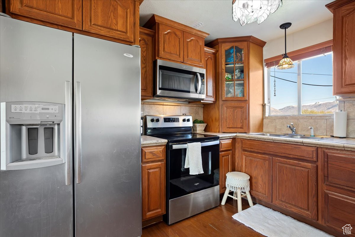 1426 N 4250 W