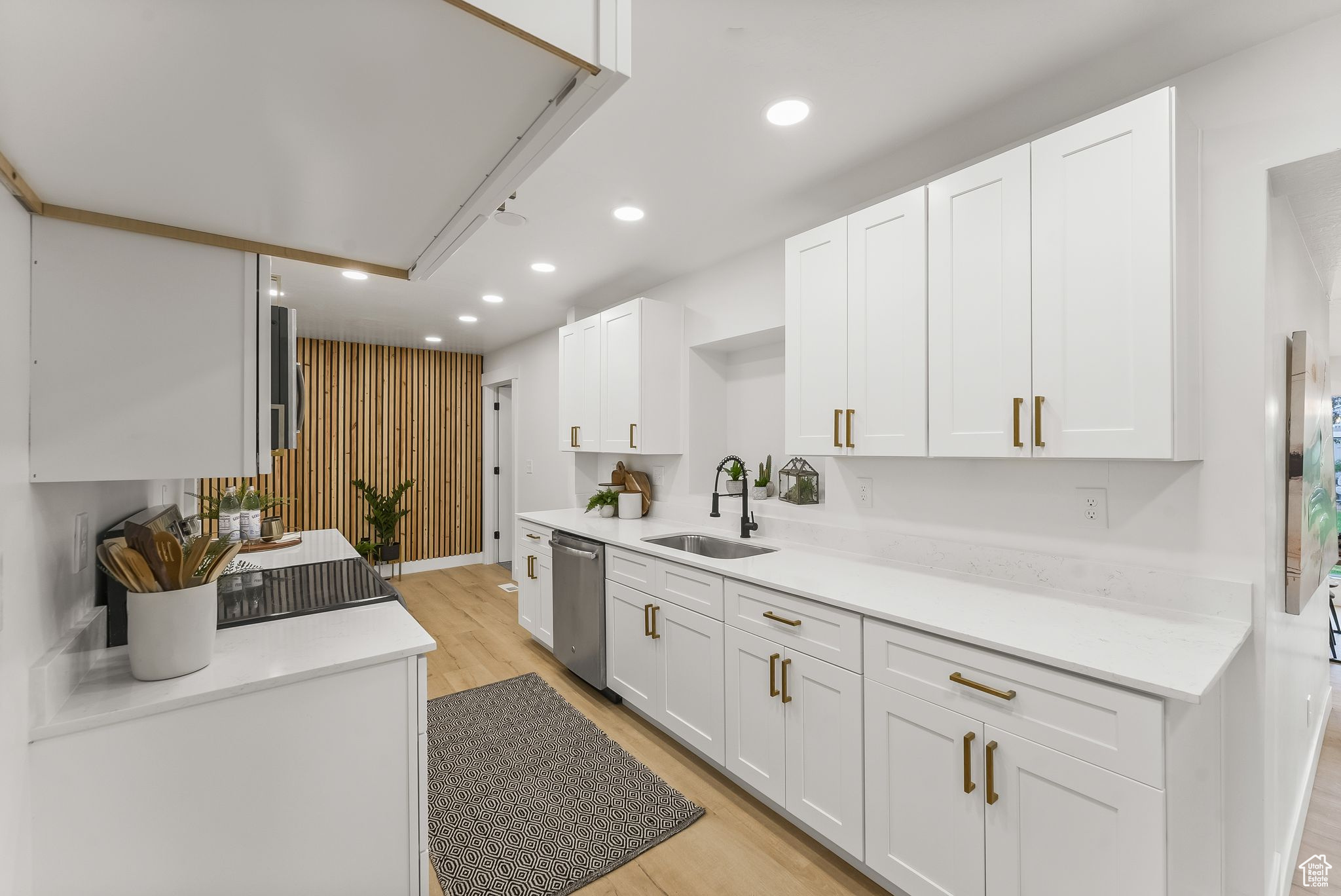 267 S ORCHARD AVE