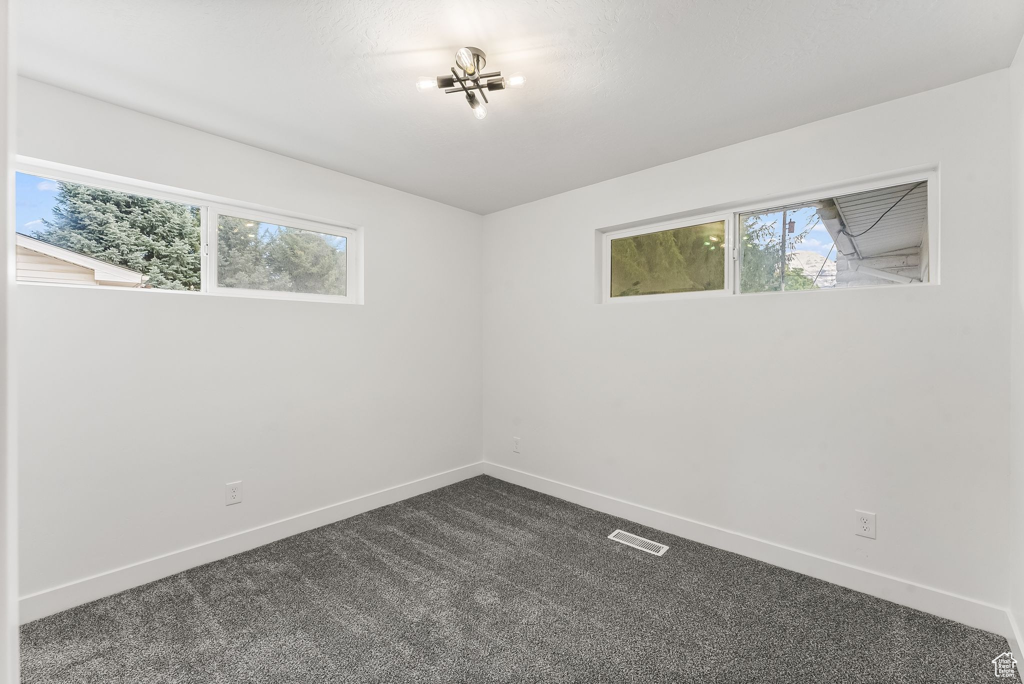 267 S ORCHARD AVE