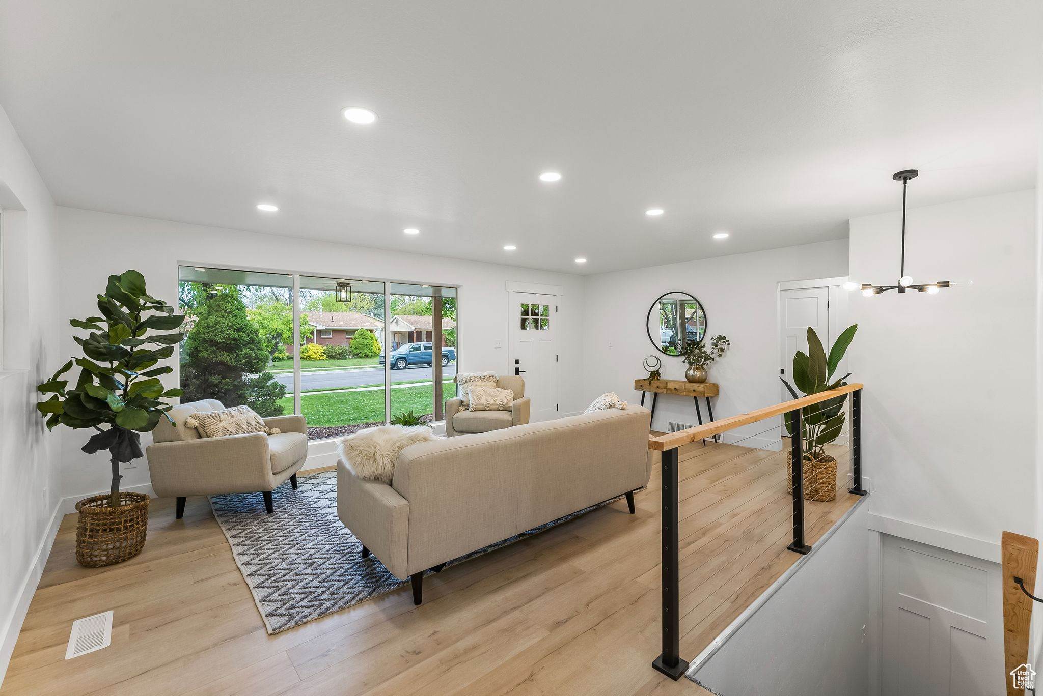267 S ORCHARD AVE