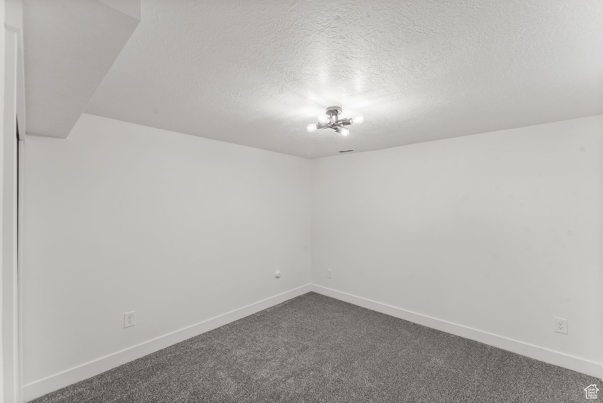 267 S ORCHARD AVE