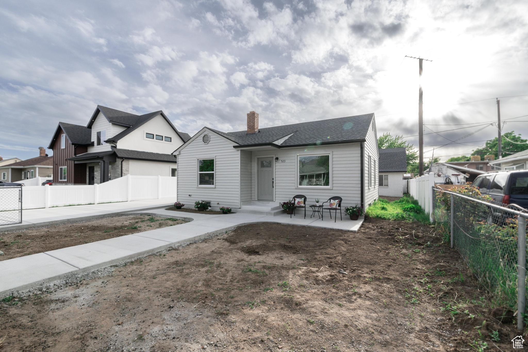 523 N BEVERLY AVE