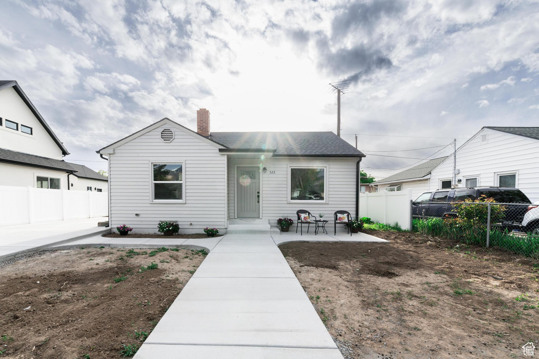 523 N BEVERLY AVE