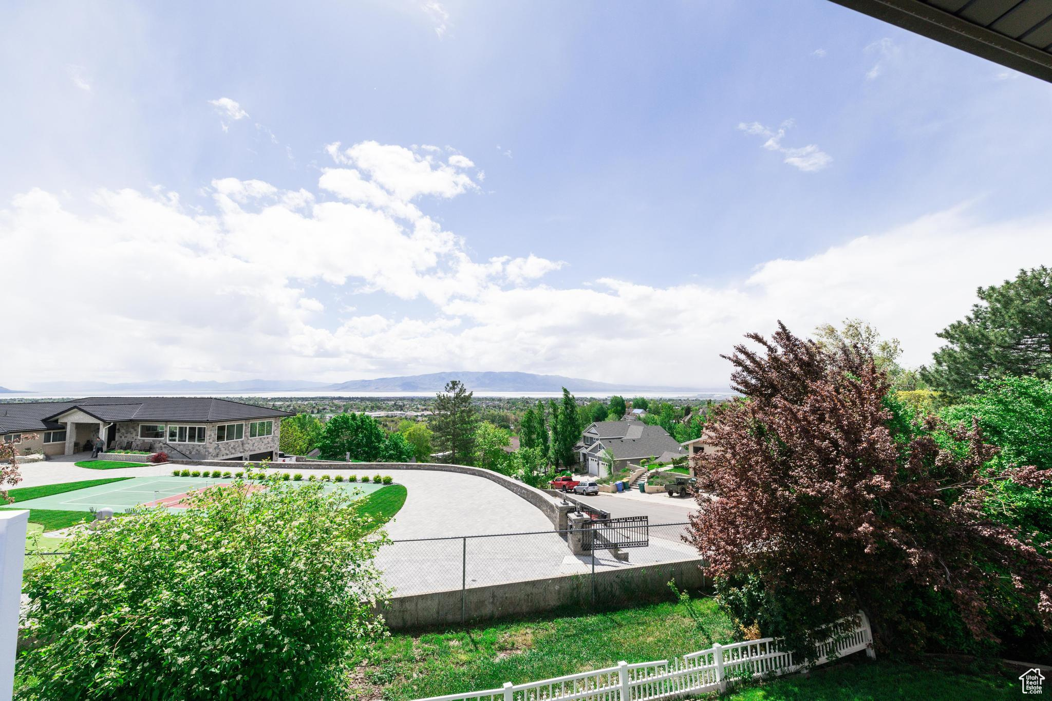 1695 N HIGH COUNTRY DR