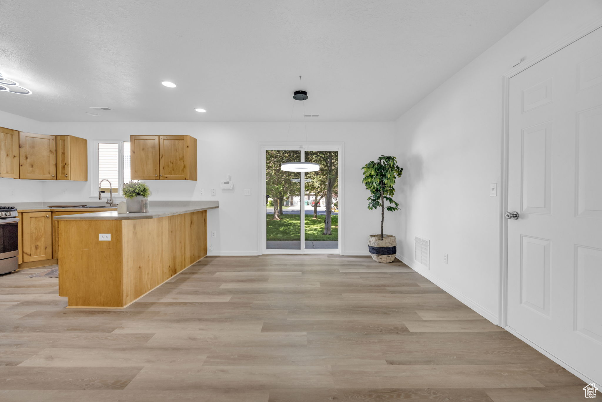 1421 BRINKER AVE #85