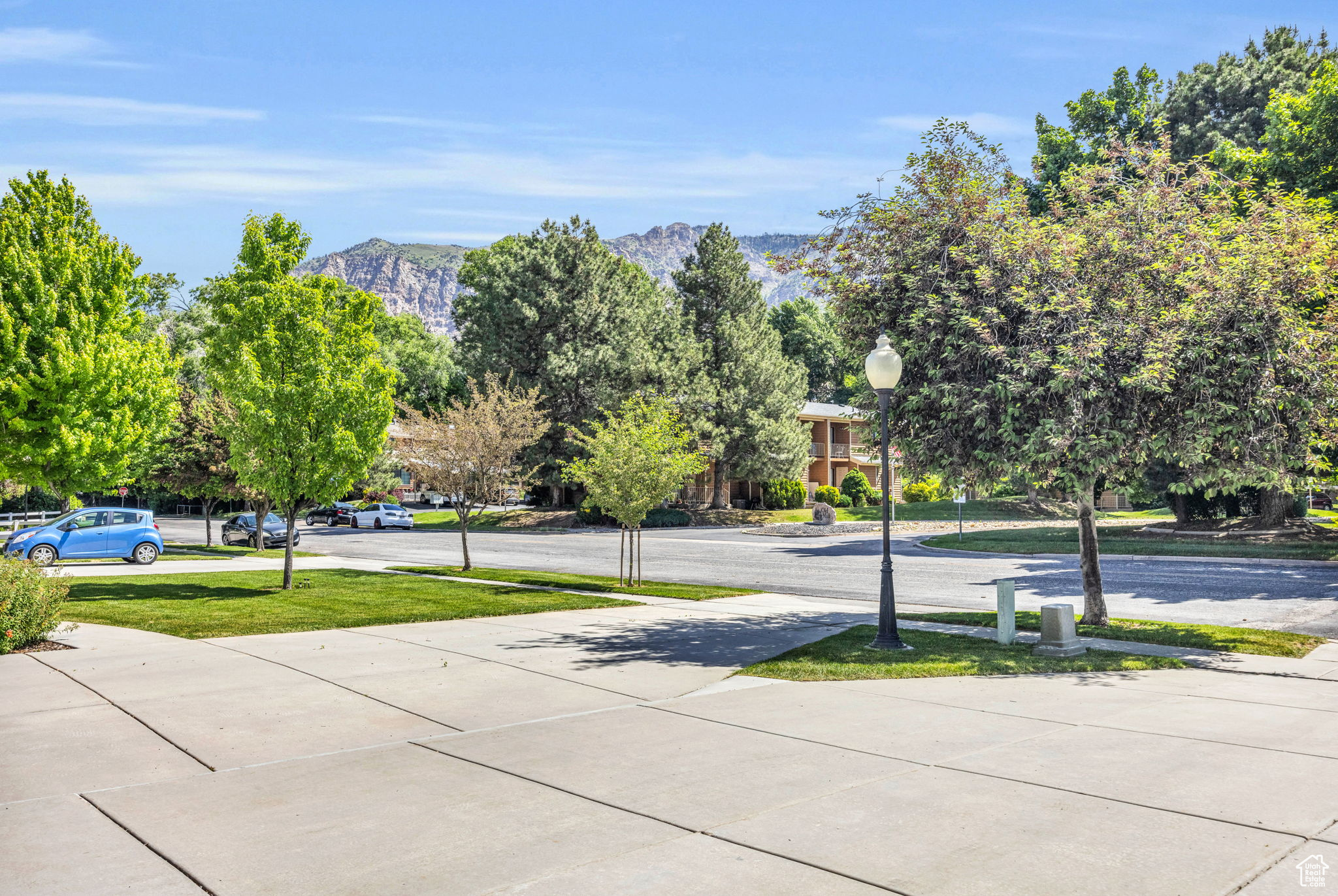1421 BRINKER AVE #85