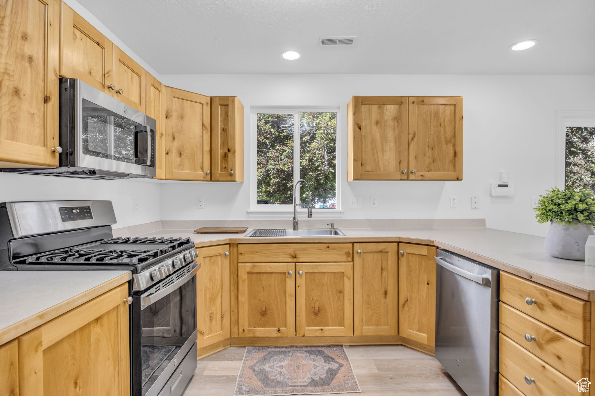 1421 BRINKER AVE #85