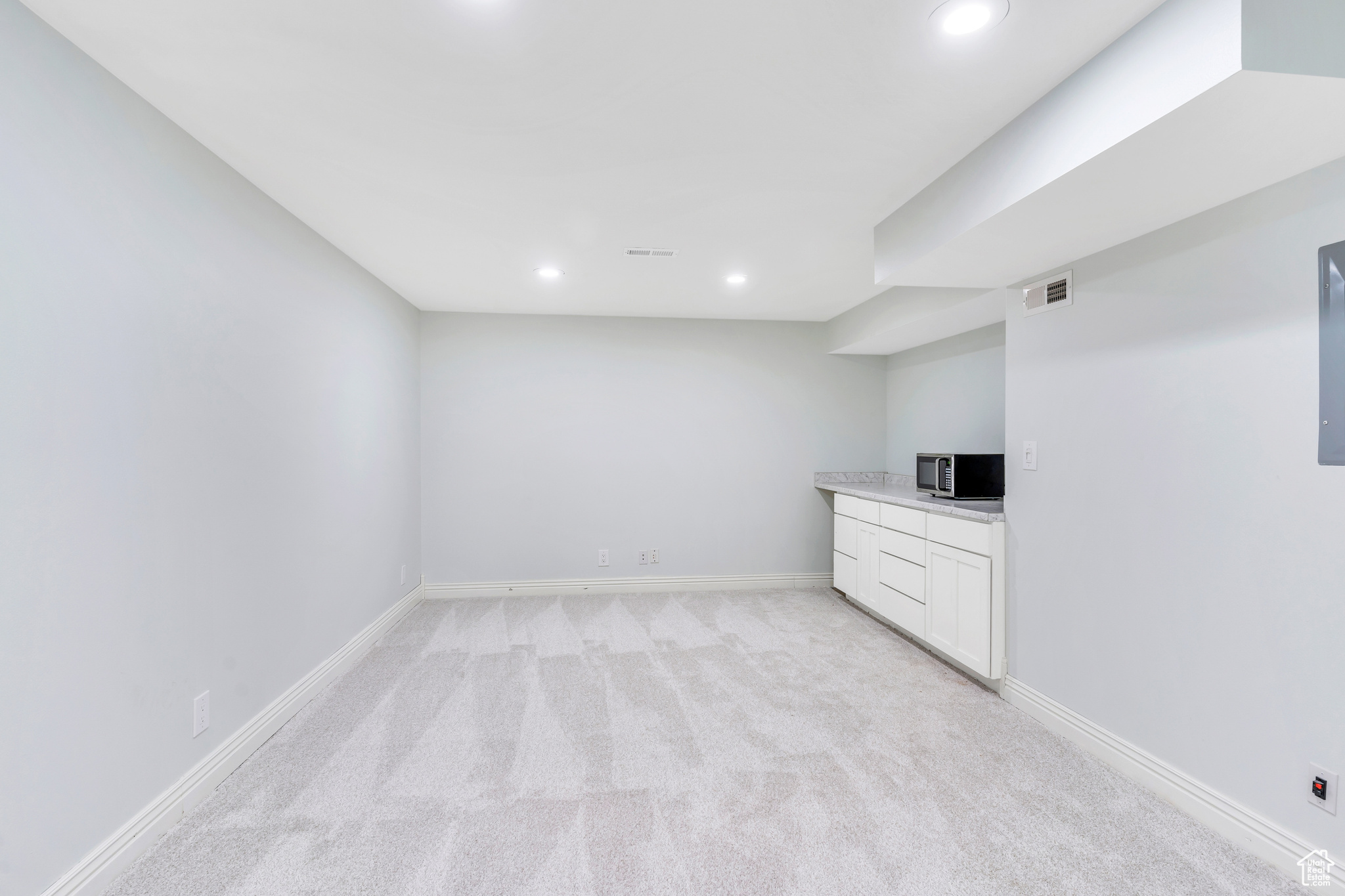 4066 N DEVONSHIRE DR