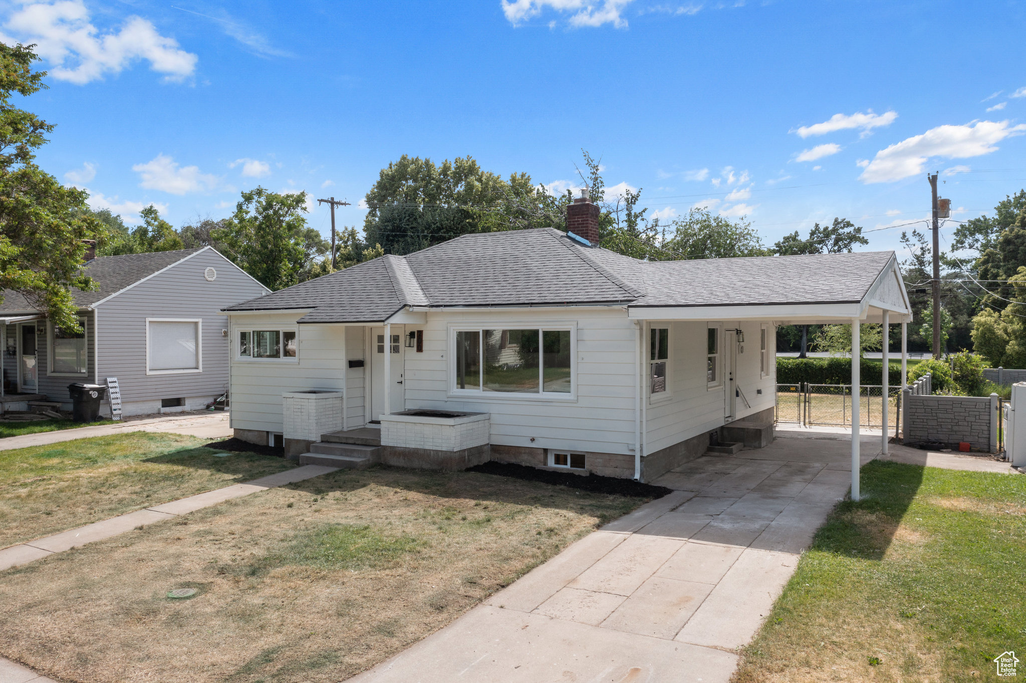 200 BROOKSIDE DR
