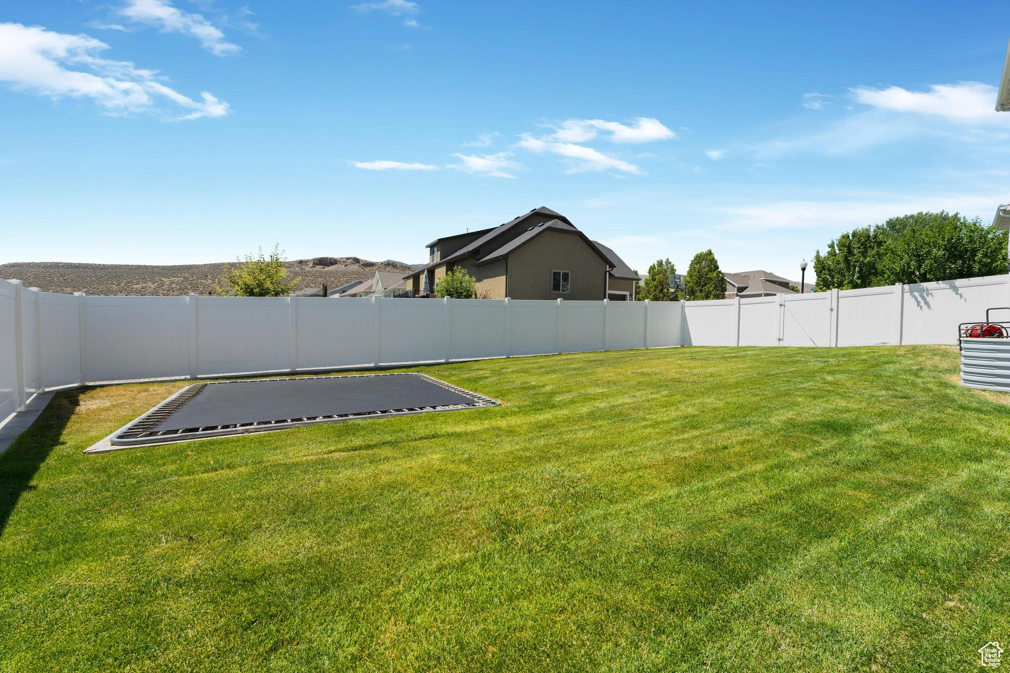 1413 S GARDEN VIEW CT