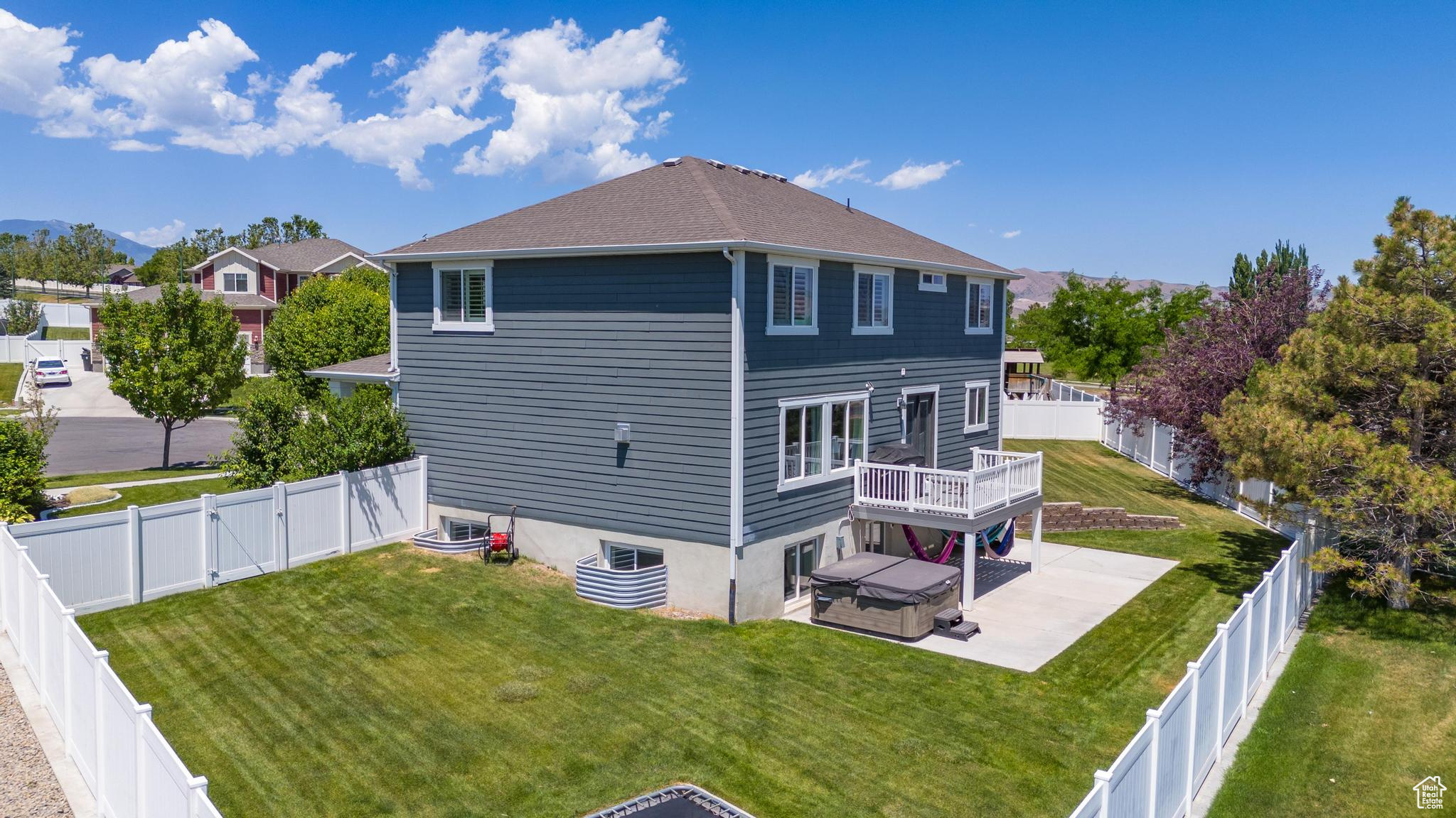 1413 S GARDEN VIEW CT