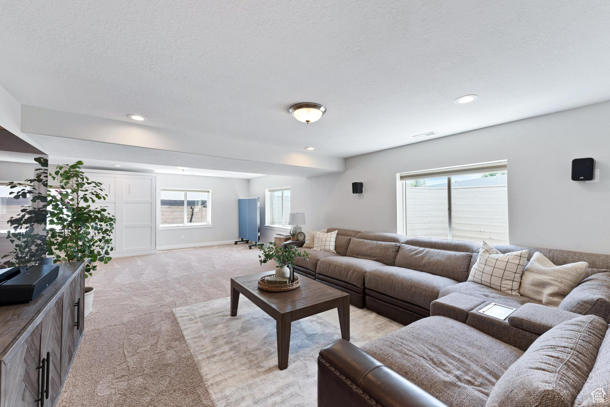 1413 S GARDEN VIEW CT