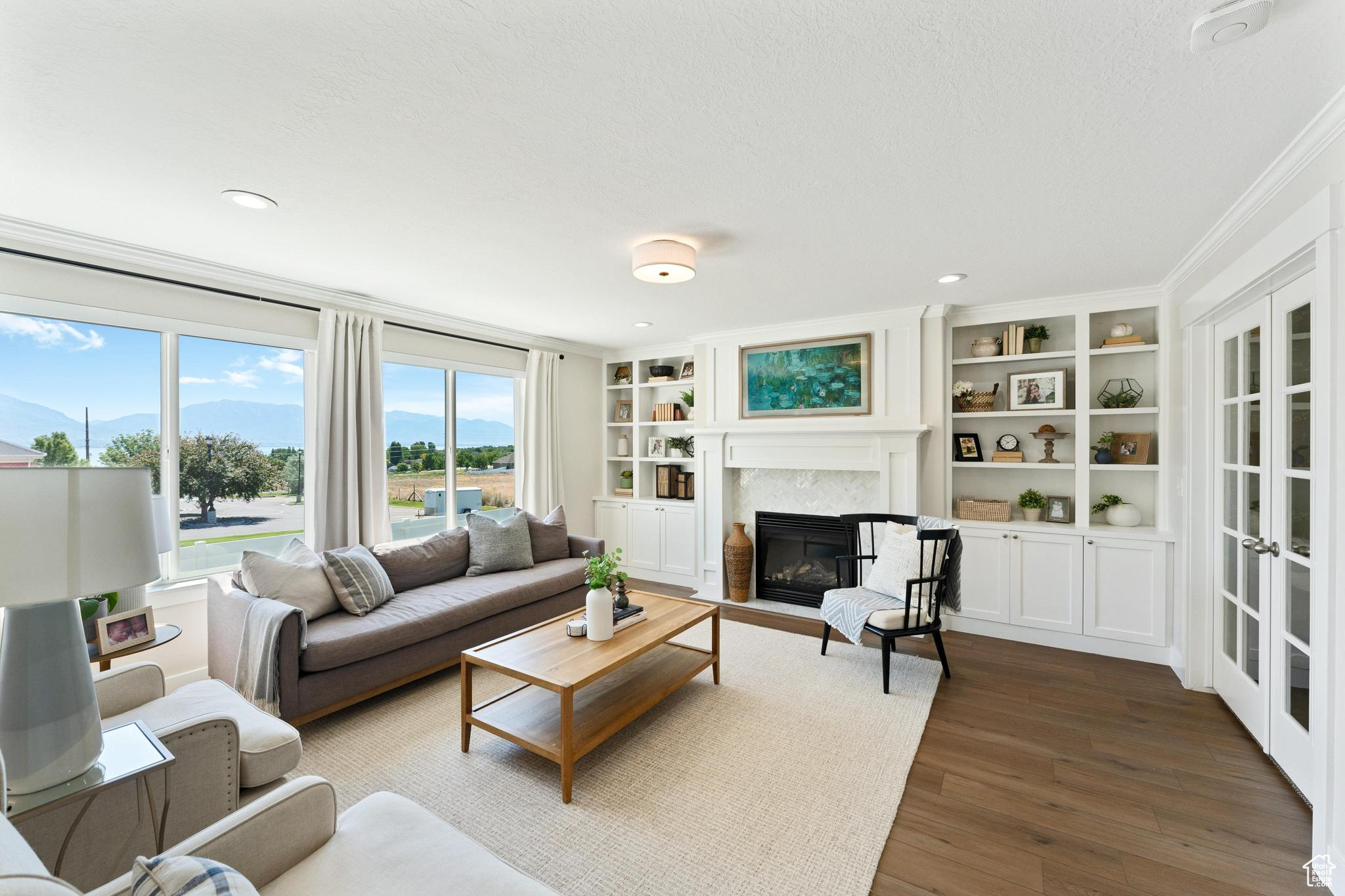 1413 S GARDEN VIEW CT