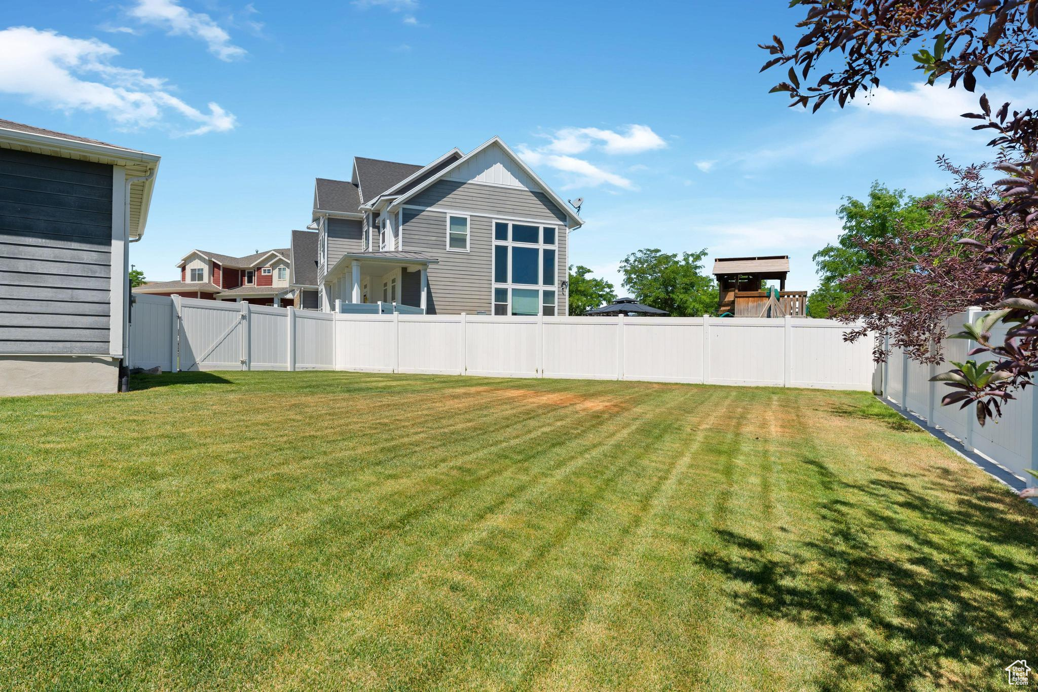 1413 S GARDEN VIEW CT