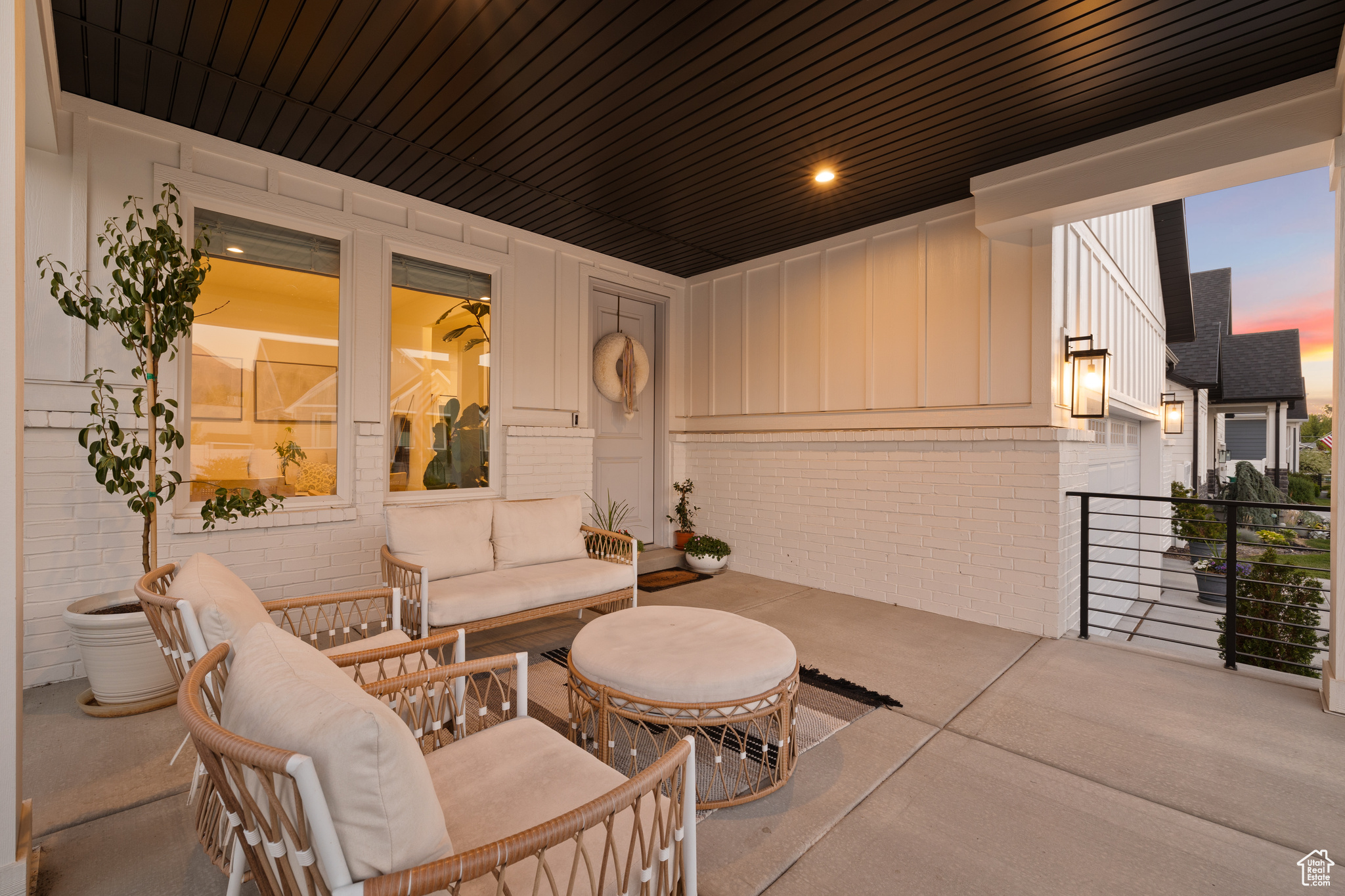 8366 S LEVINE LN