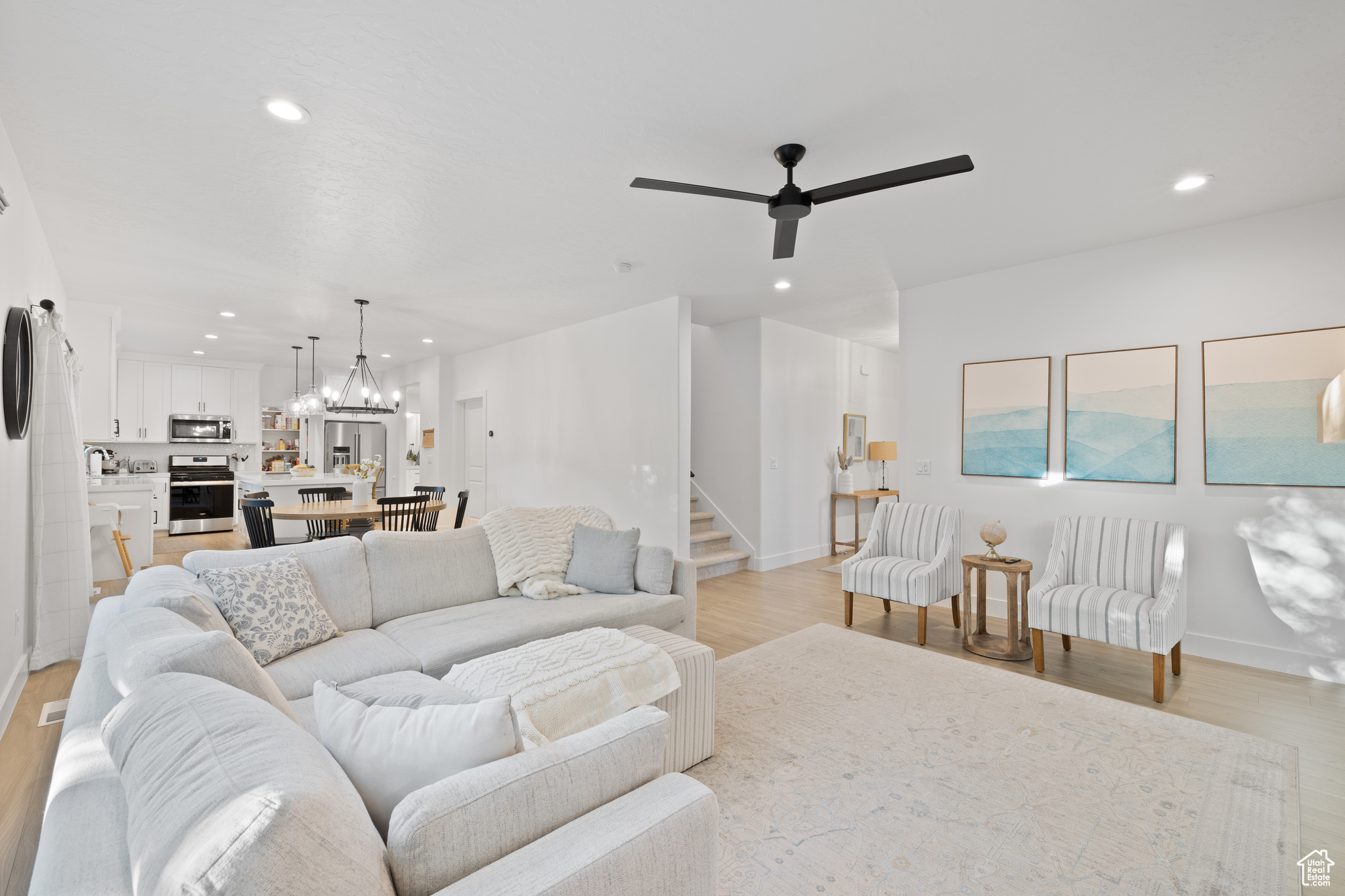 8366 S LEVINE LN