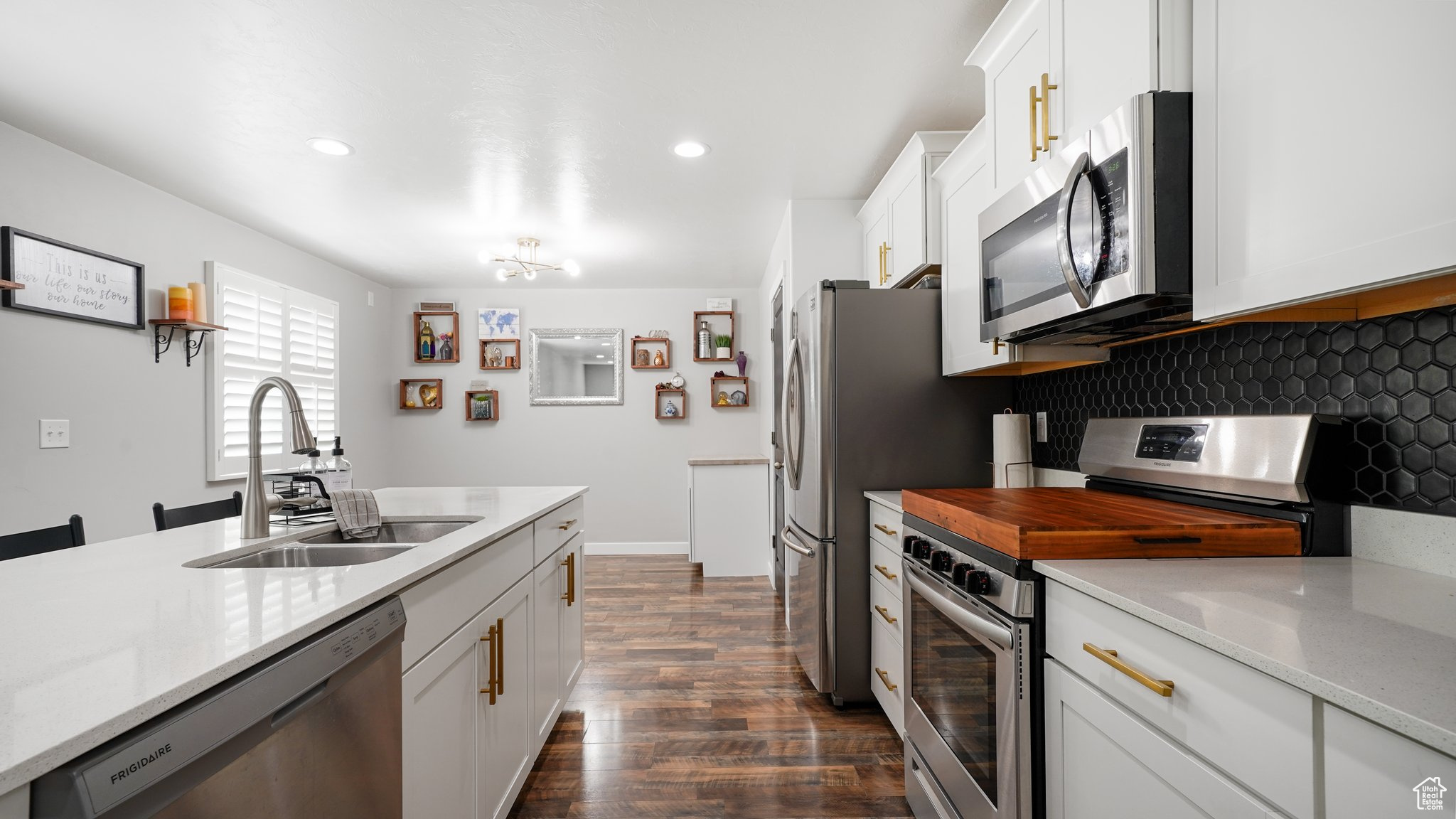 7904 S EROS CT