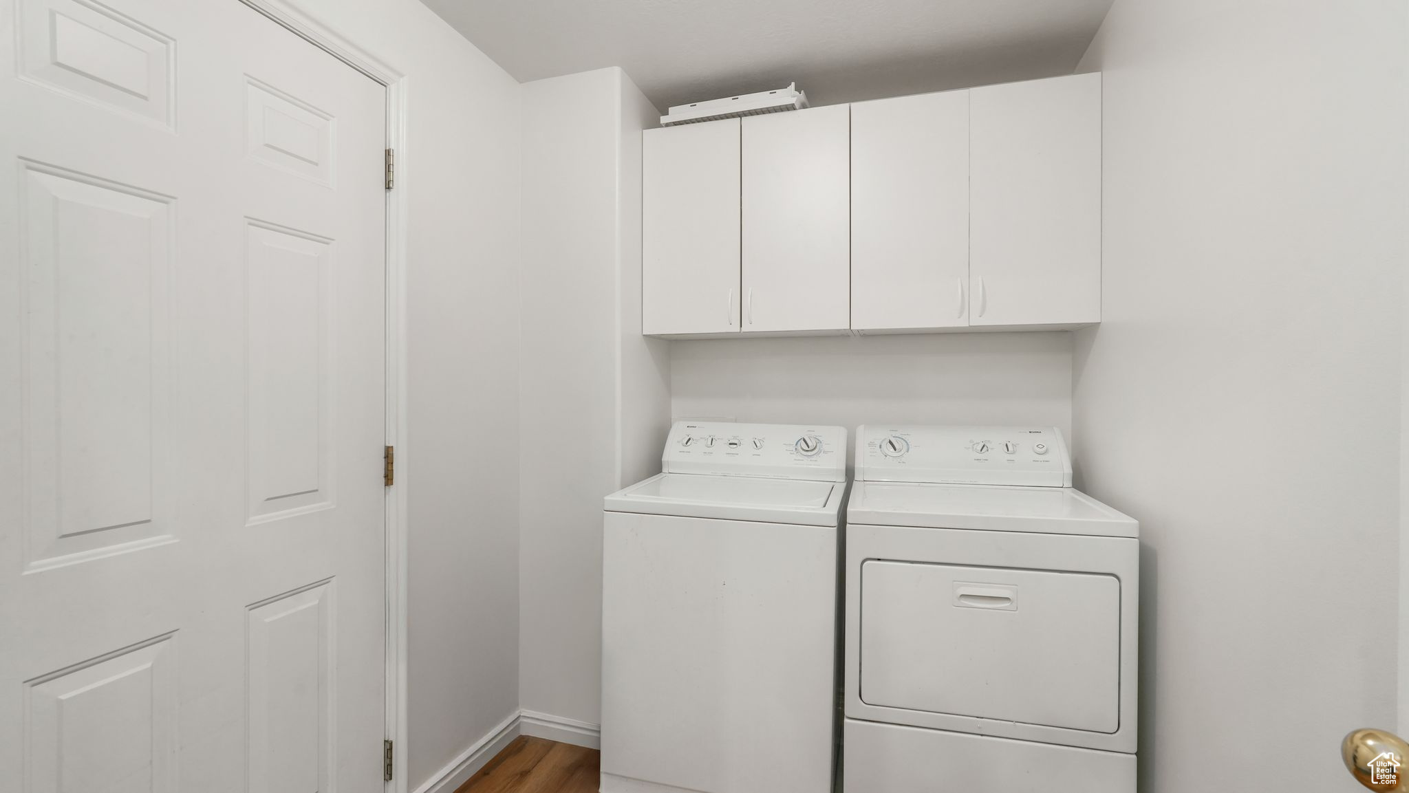 1272 E LOAFER VIEW DR