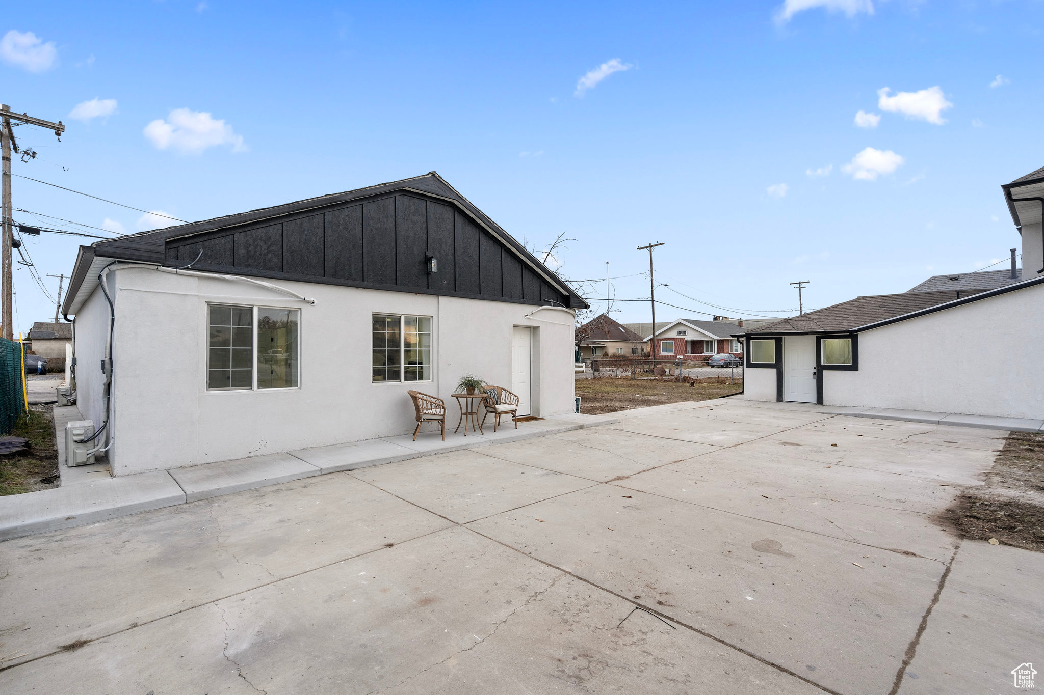 473 W CENTER ST