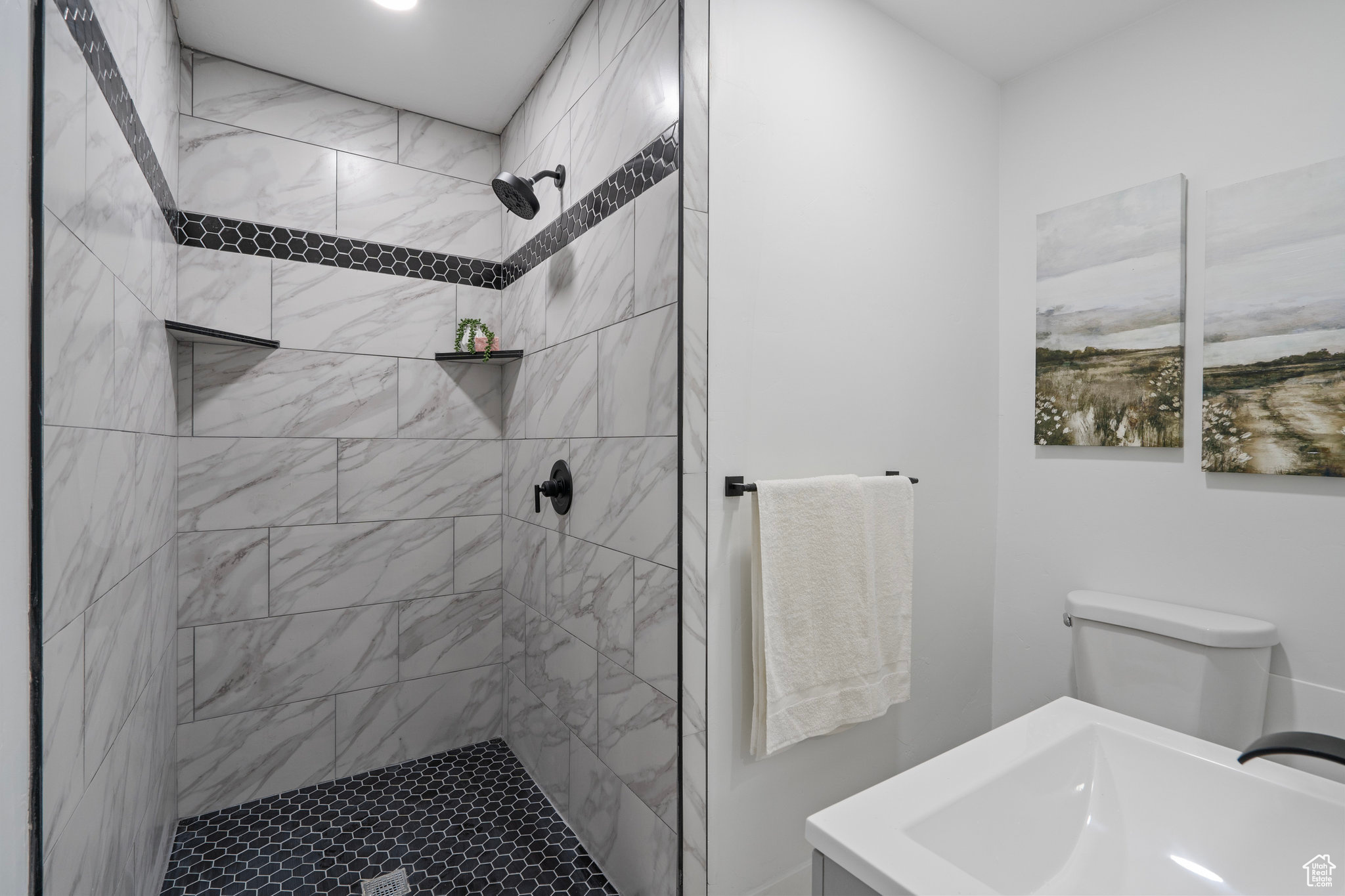 473 W CENTER ST