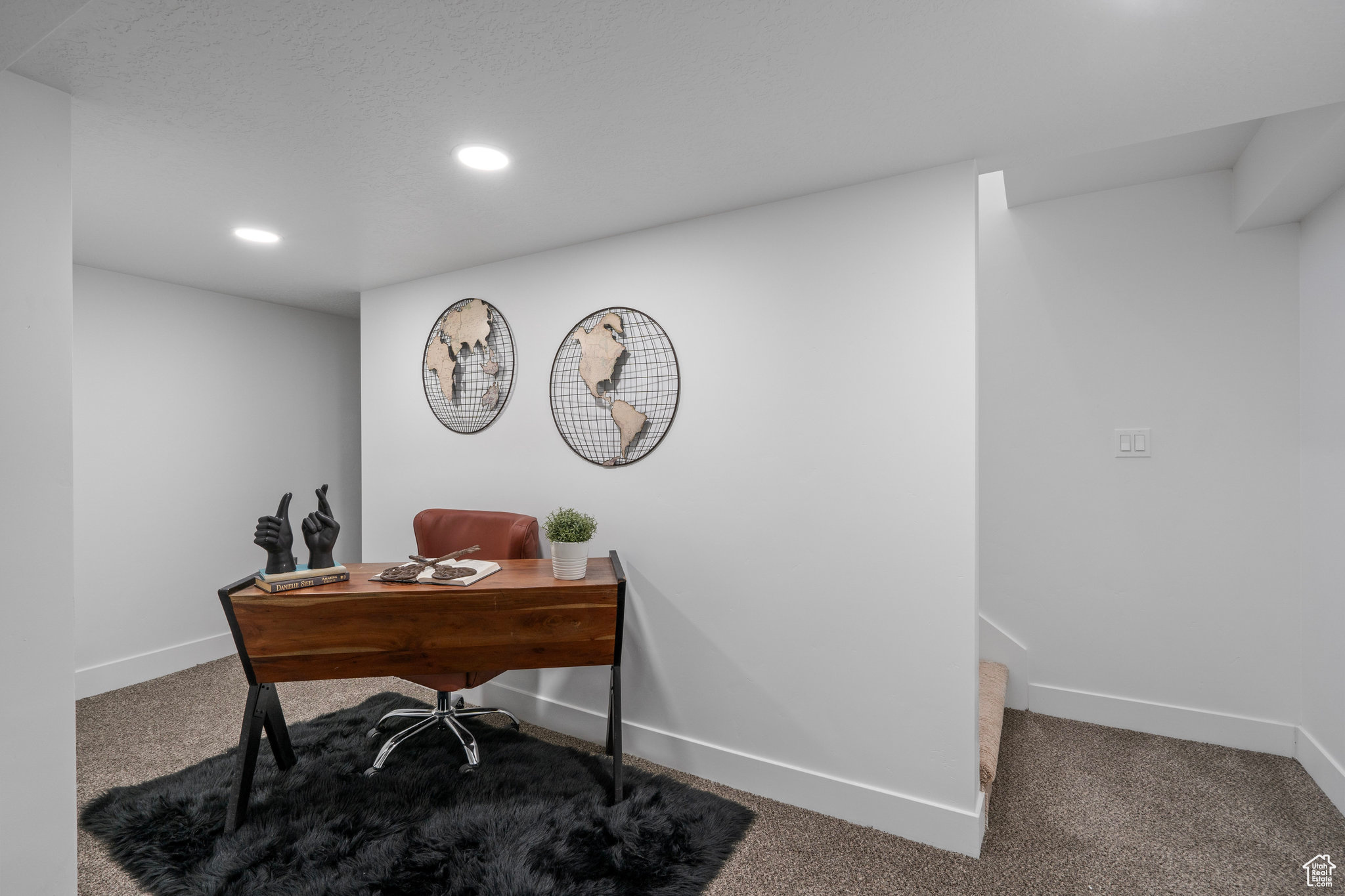 473 W CENTER ST