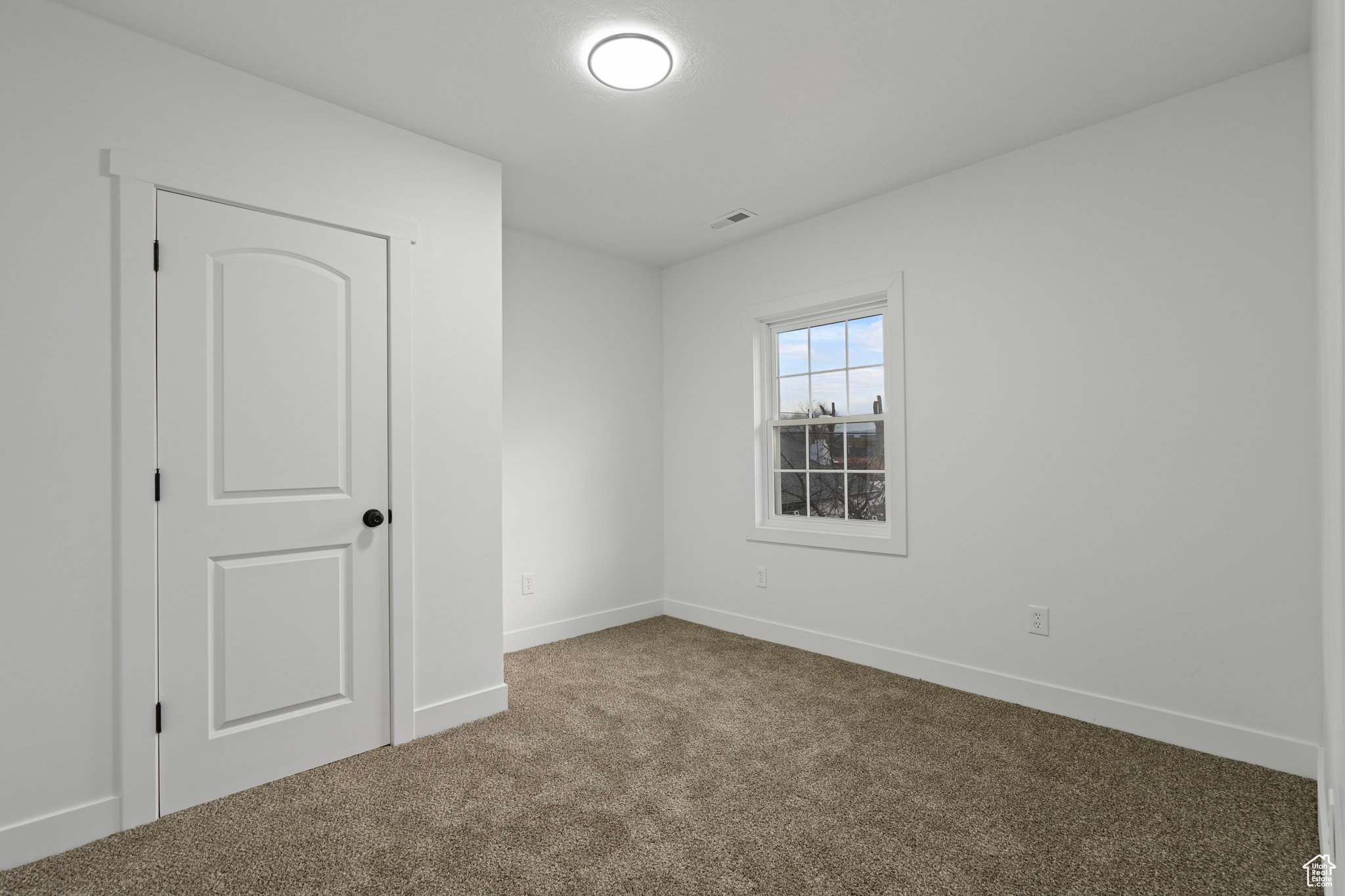473 W CENTER ST