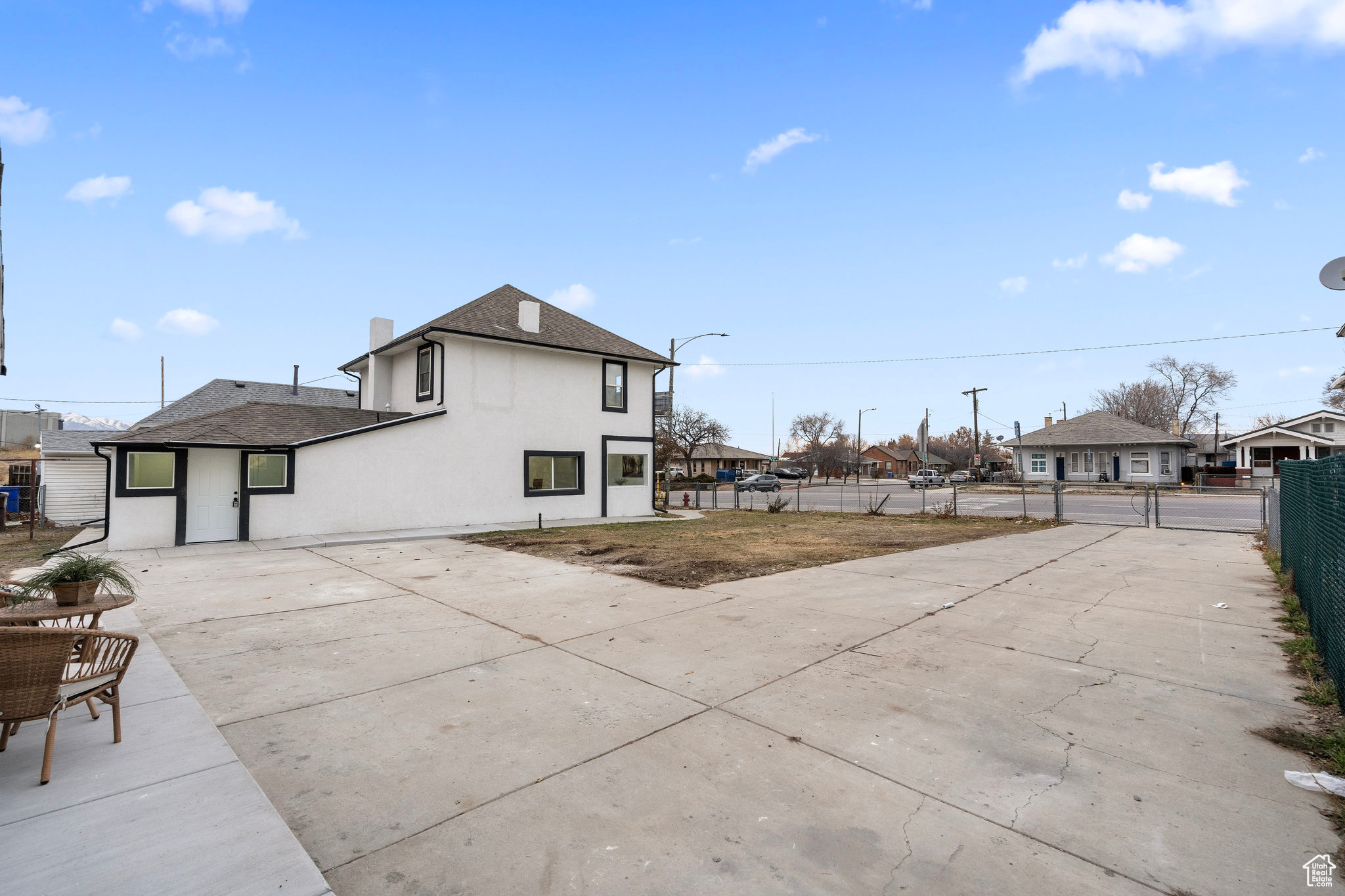 473 W CENTER ST