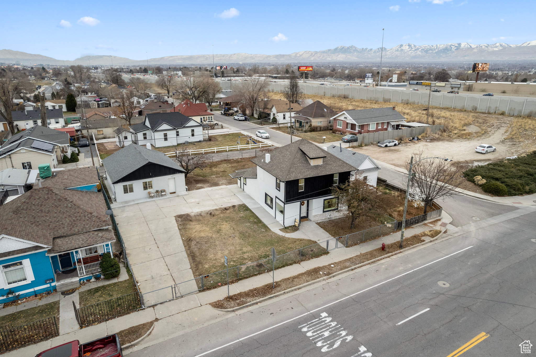 473 W CENTER ST