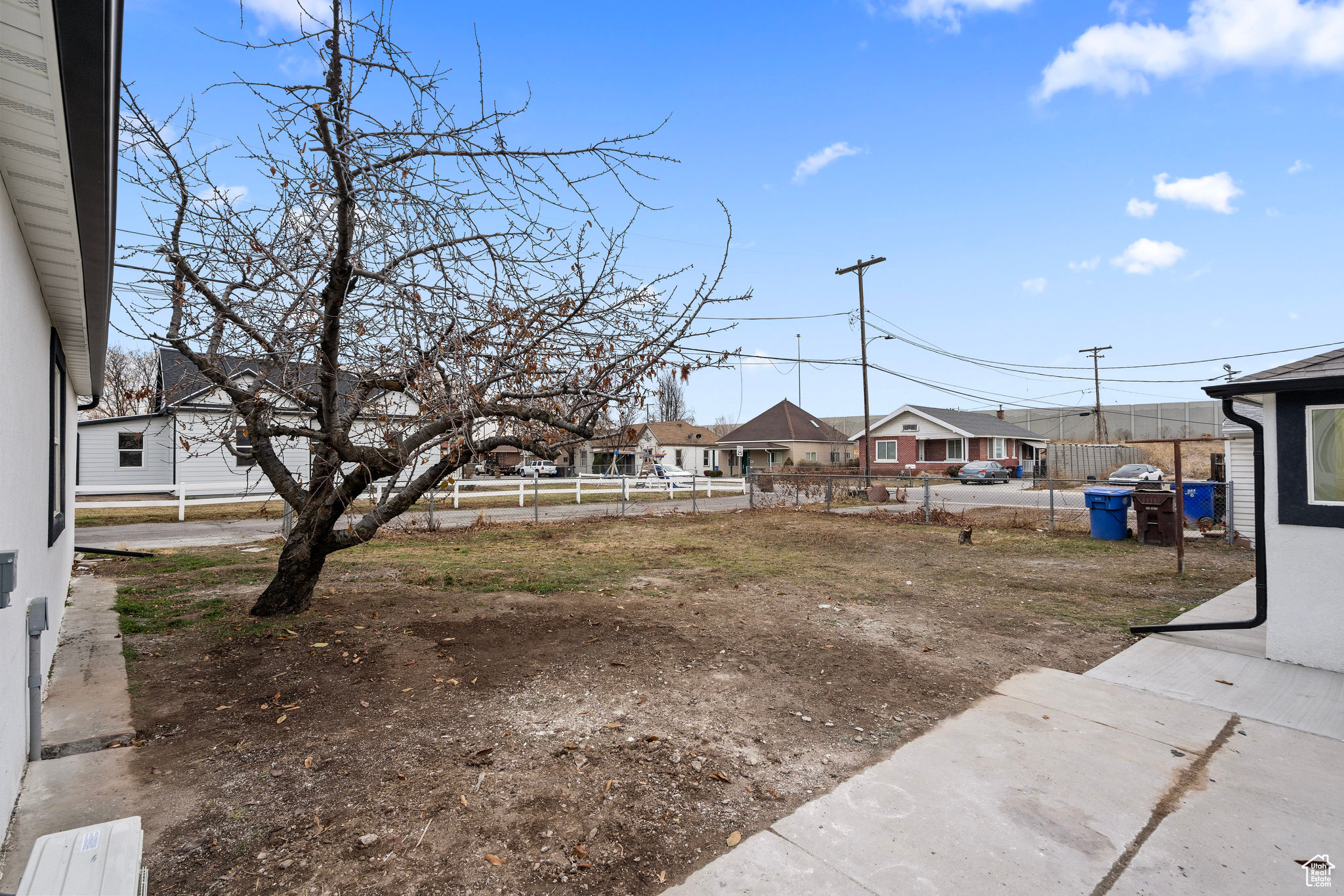 473 W CENTER ST