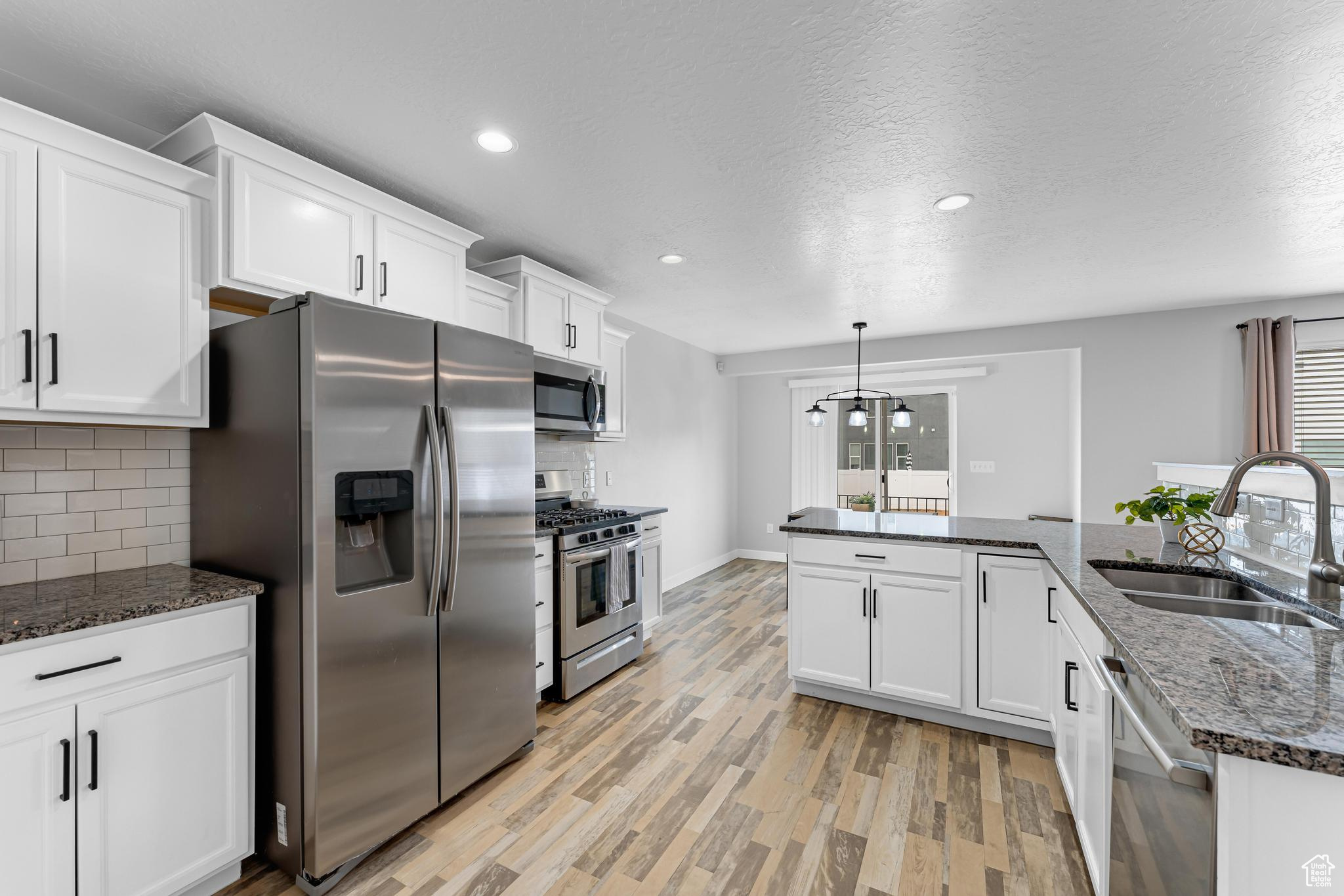 494 S DAY DREAM LN