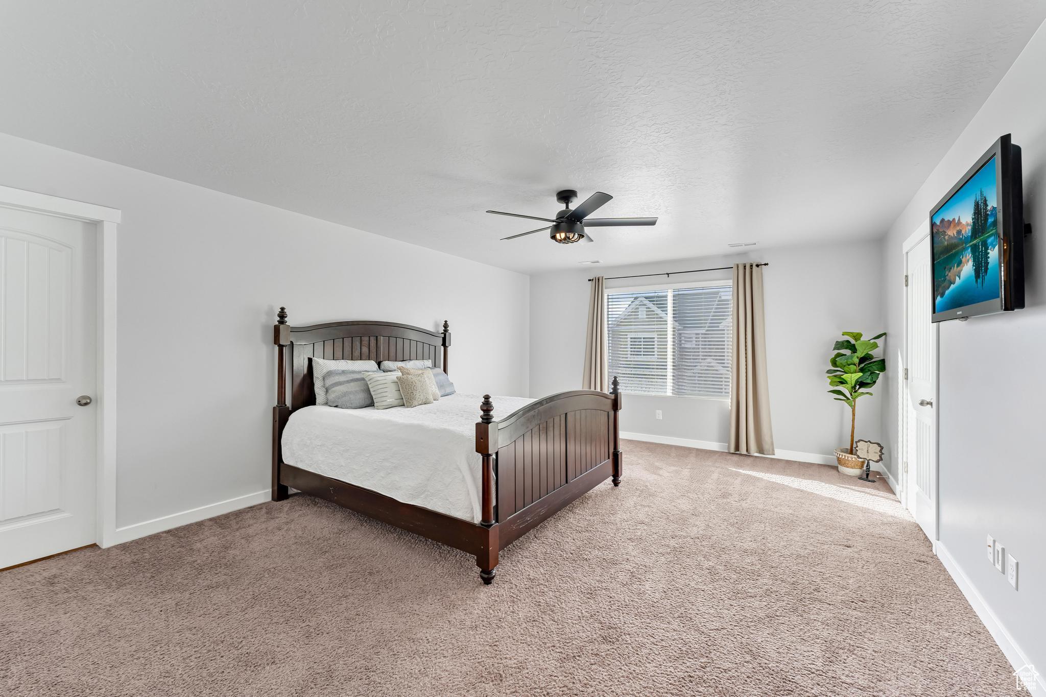 494 S DAY DREAM LN