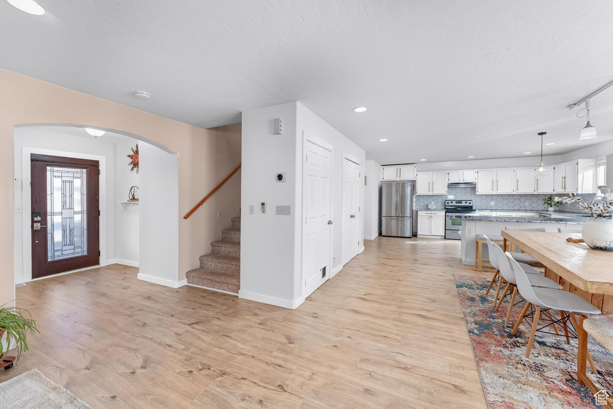 3652 S LAKE MOUNTAIN DR