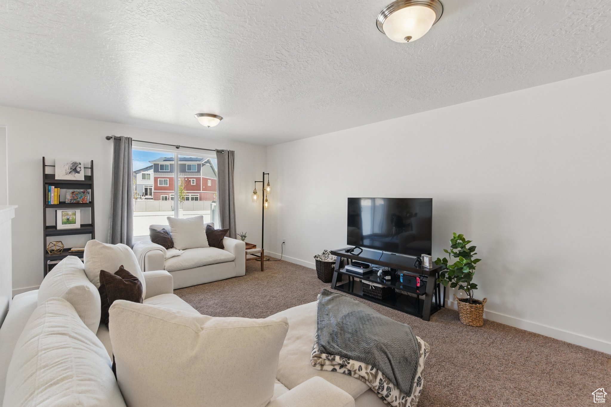 164 S BOXCAR LN