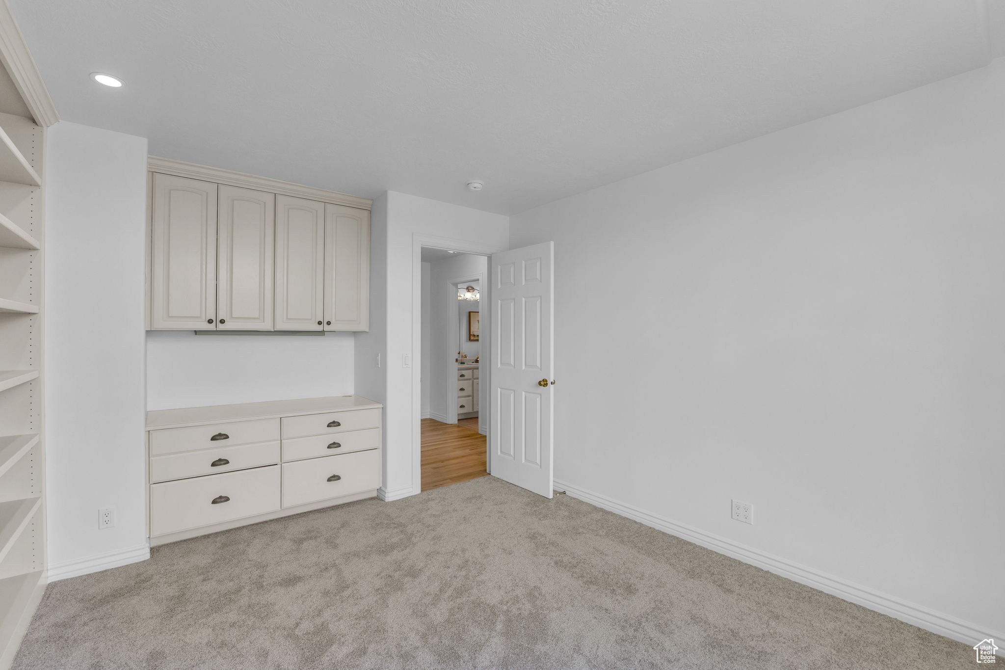 475 S RIDGE DRIVE DR.