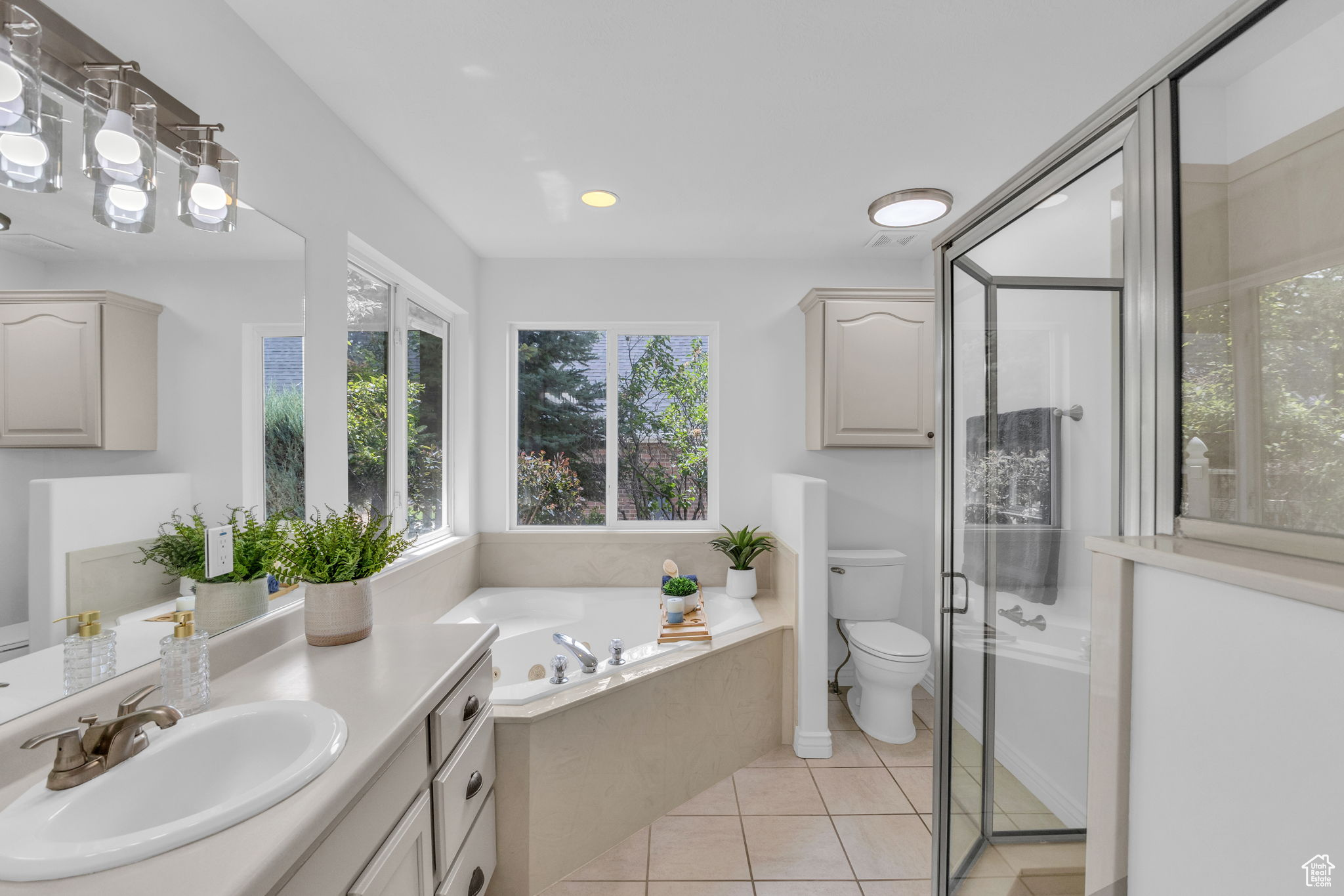 475 S RIDGE DRIVE DR.