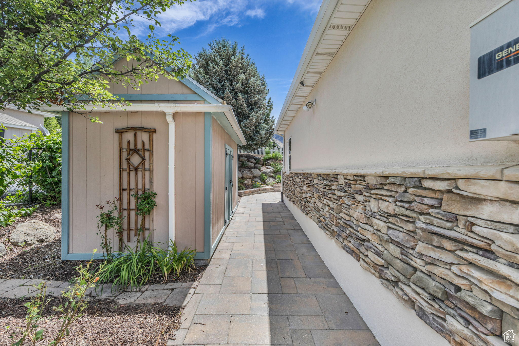 475 S RIDGE DRIVE DR.