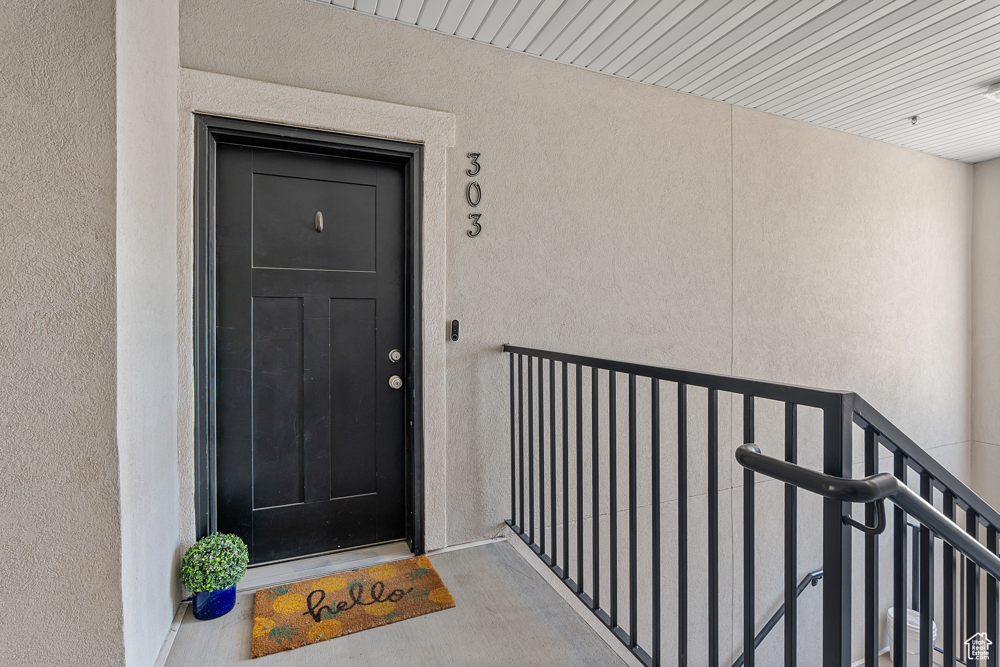 14642 S MCKELLEN DR #C303