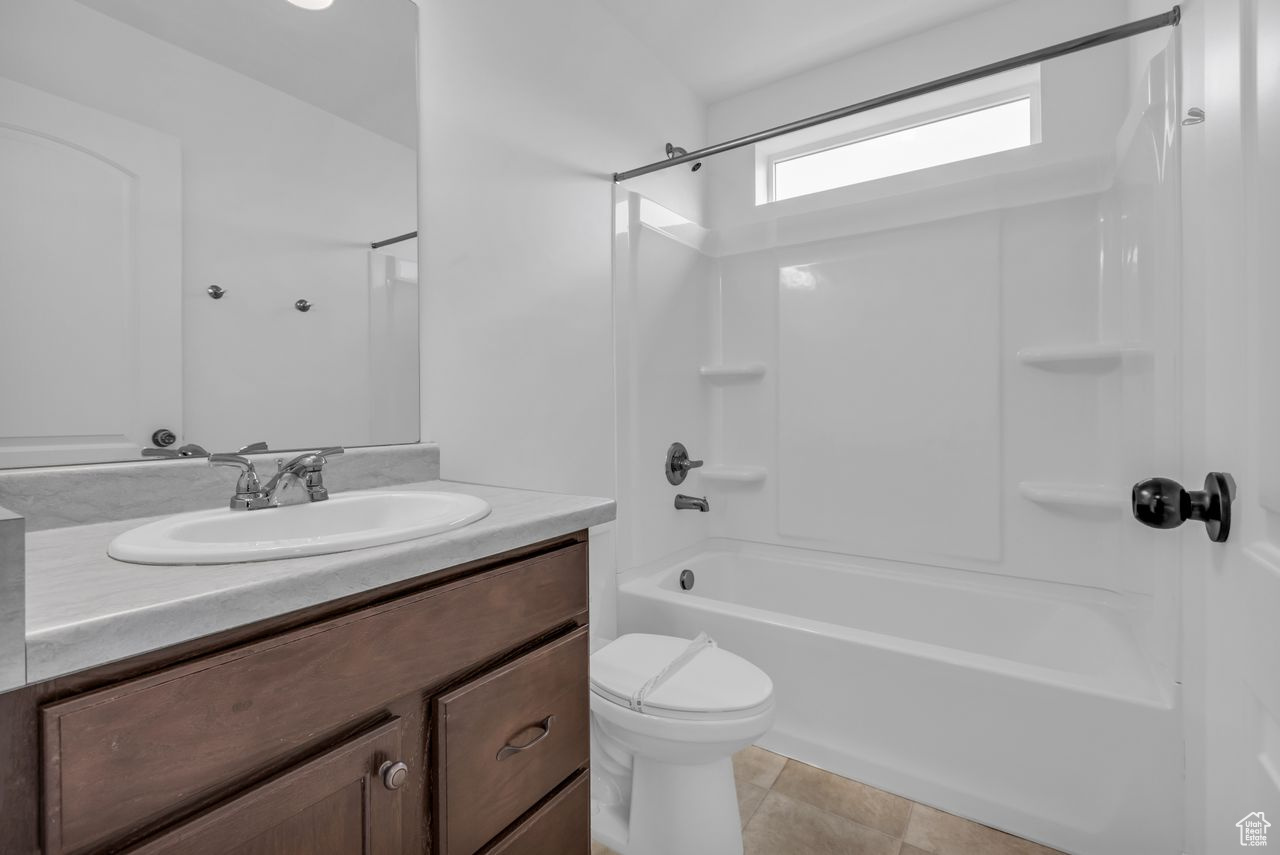 174 E POLARIS DR