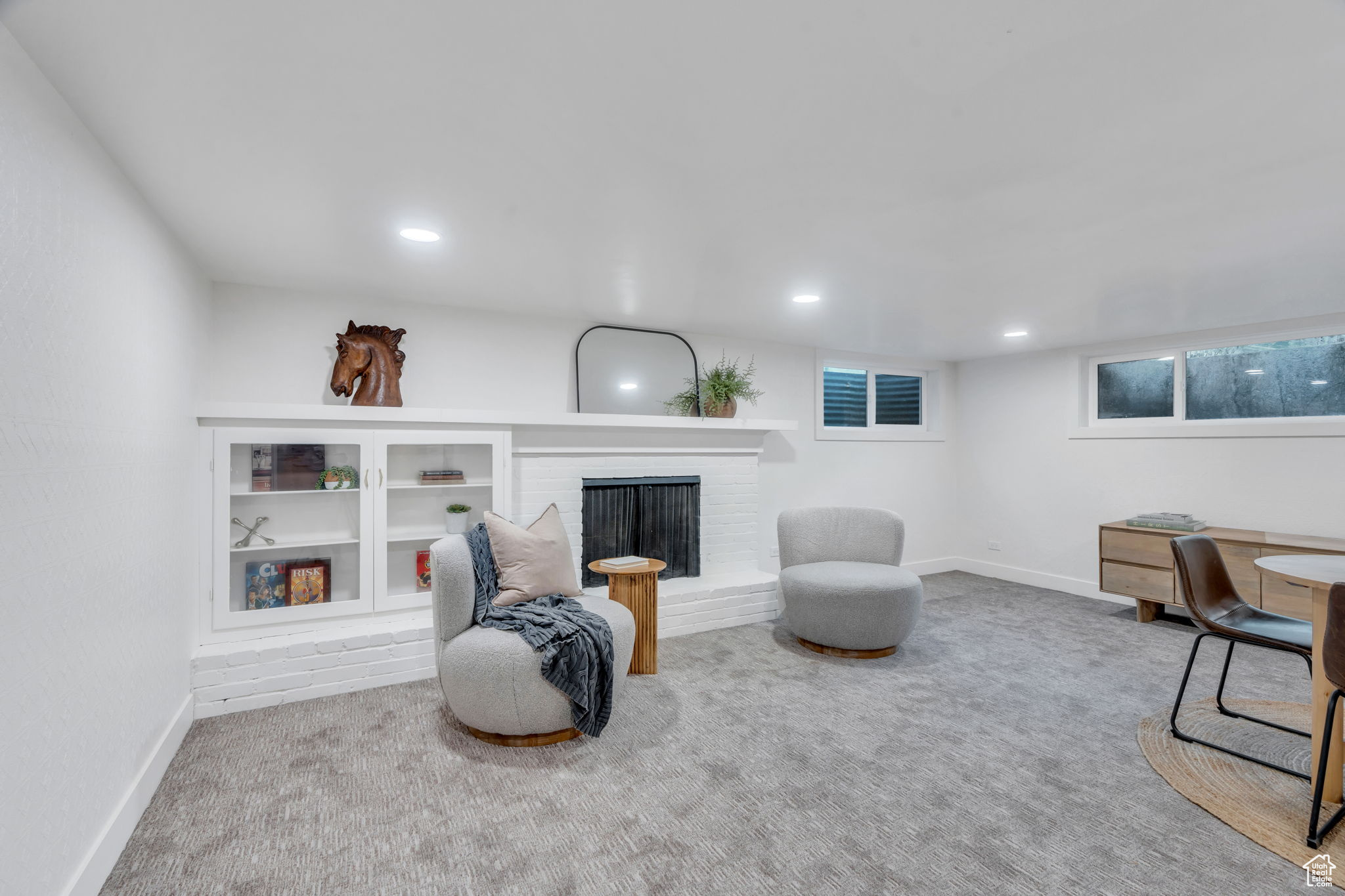 3129 N CHEROKEE LN